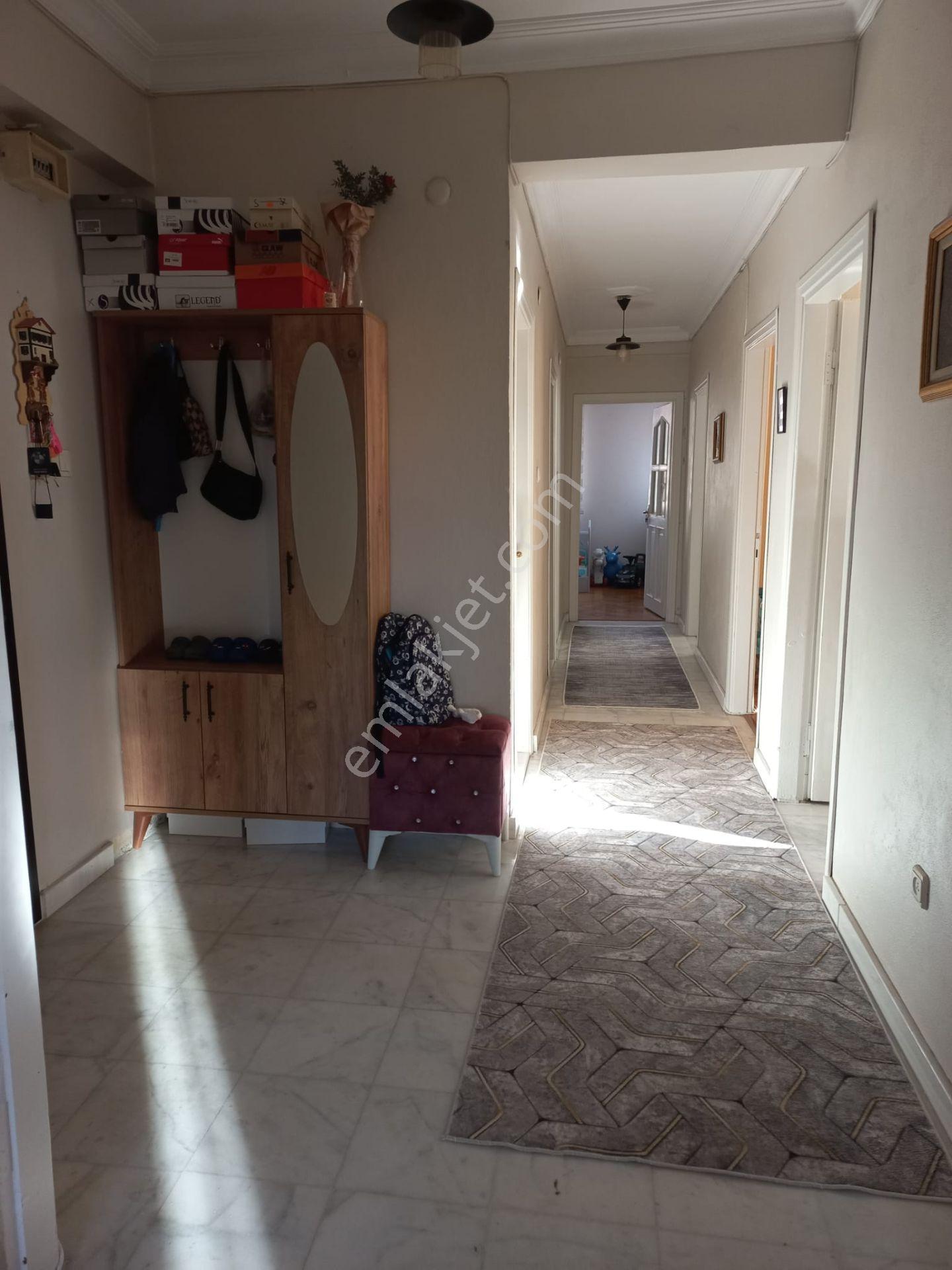 Fındıklı Işıltı Sokakta Yüksek Kat Geniş 3+1 110 M2 Asansörlü ! - Görsel 21