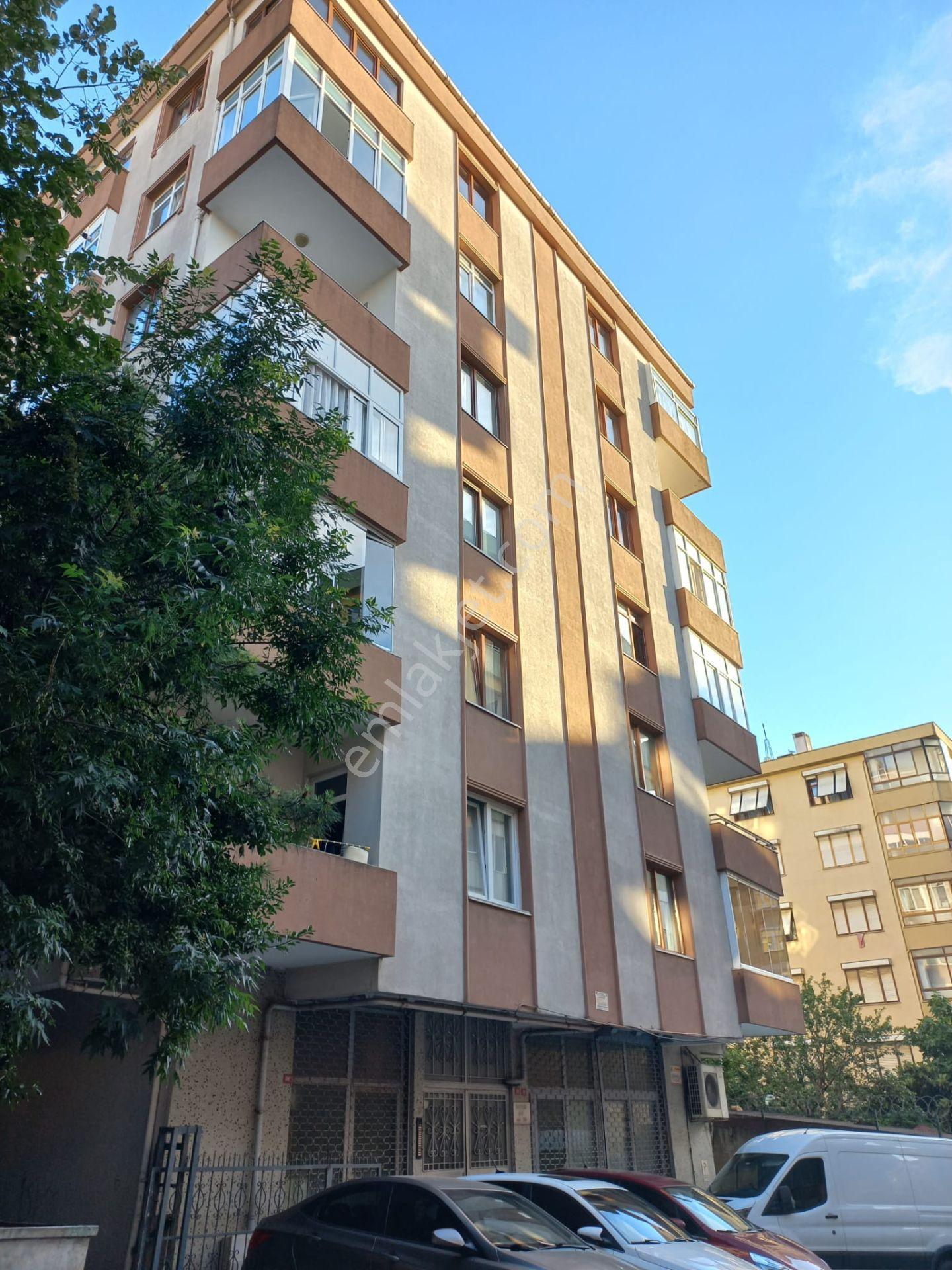 Fındıklı Işıltı Sokakta Yüksek Kat Geniş 3+1 110 M2 Asansörlü ! - Görsel 30
