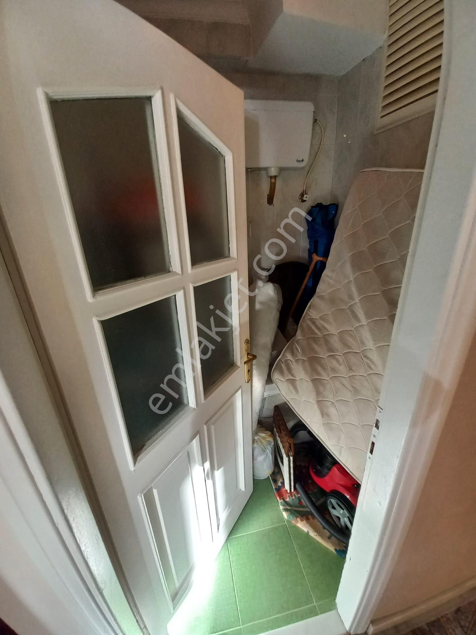 Fındıklı Işıltı Sokakta Yüksek Kat Geniş 3+1 110 M2 Asansörlü ! - Görsel 27