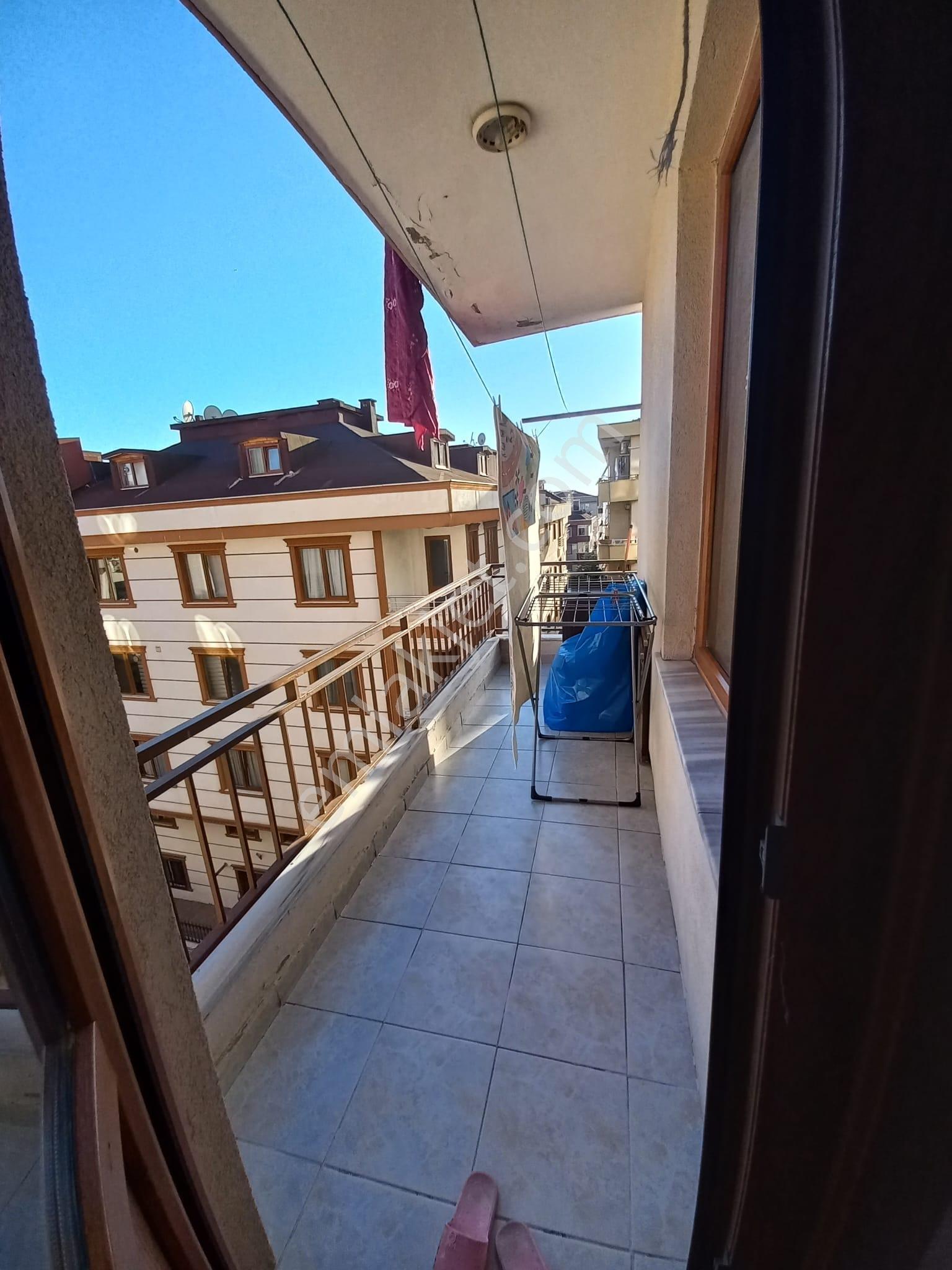 Fındıklı Işıltı Sokakta Yüksek Kat Geniş 3+1 110 M2 Asansörlü ! - Görsel 15