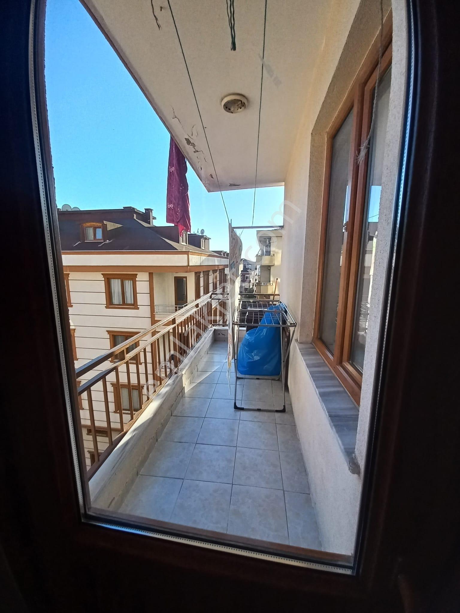 Fındıklı Işıltı Sokakta Yüksek Kat Geniş 3+1 110 M2 Asansörlü ! - Görsel 16