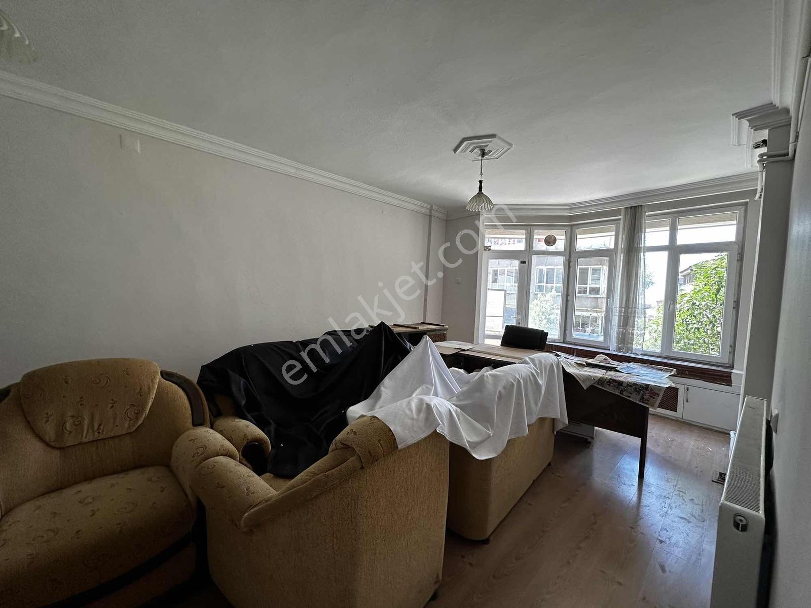 Hürriyet Cd. Migros Üstü Kiralık 2+0 Ofis (ön Cephe) - Görsel 5