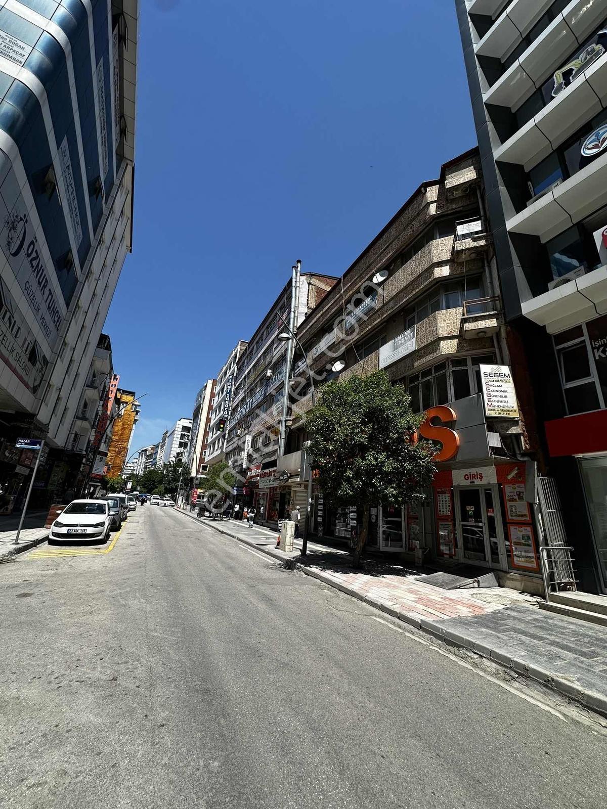 Hürriyet Cd. Migros Üstü Kiralık 2+0 Ofis (ön Cephe) - Görsel 12