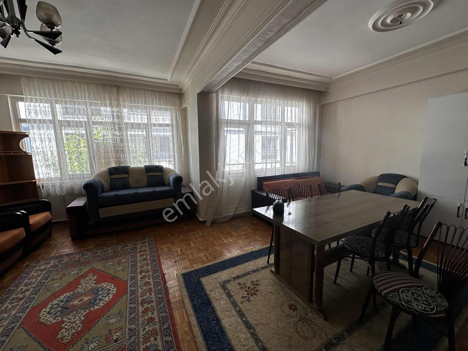 Çarşı Merkezde 3+1 Full Eşyalı Kiralık Daire