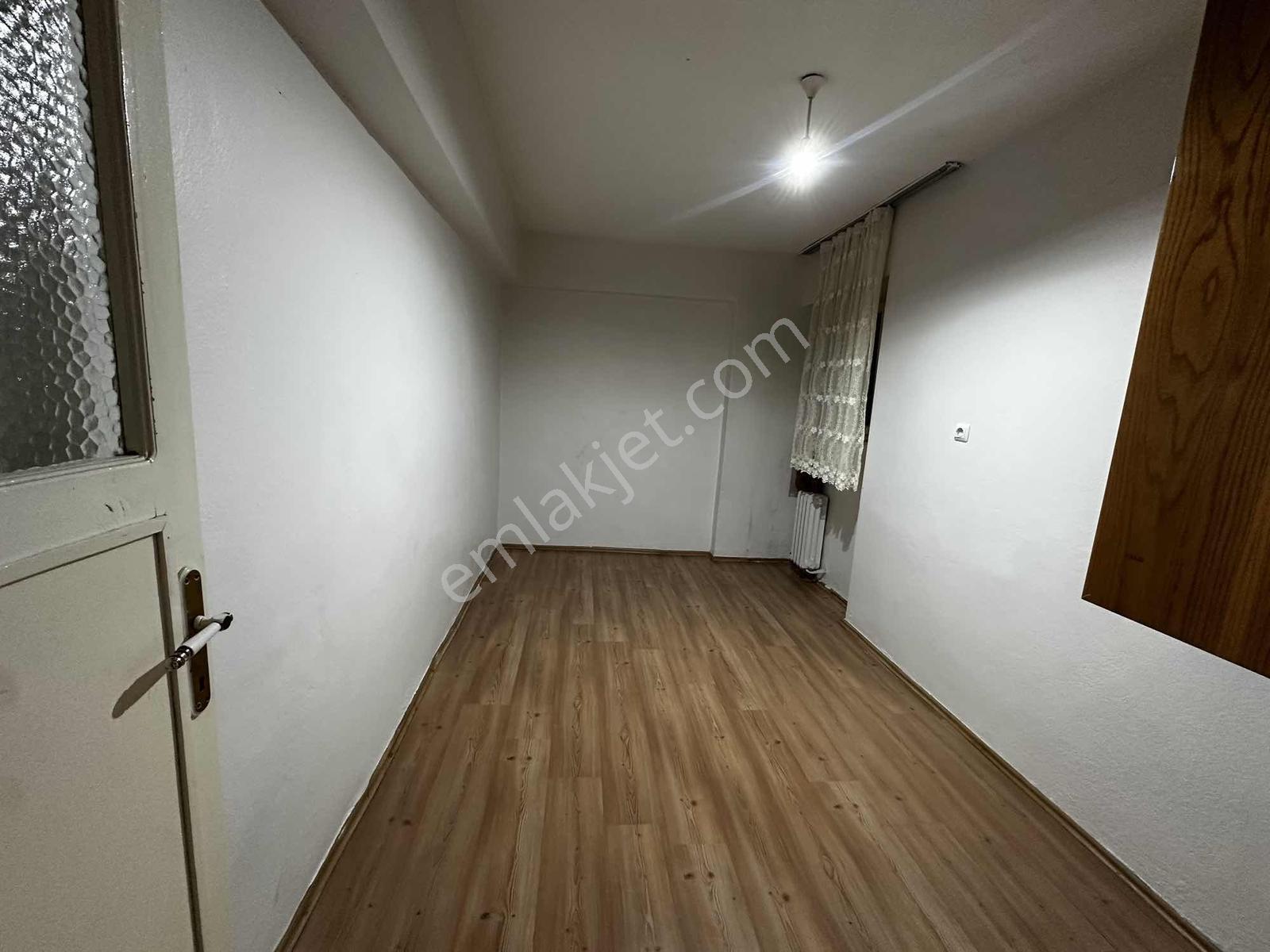Çarşı Merkezde 1+1 Kısmi Eşyalı Kiralık Daire - Görsel 6