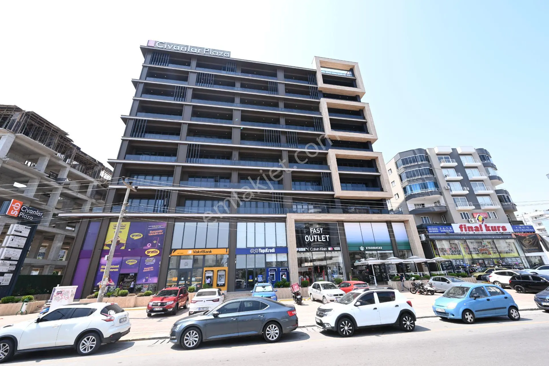 Üstünkent'ten Civanlar Plaza'da Tabela Değeri Yüksek 4+2 Ofis