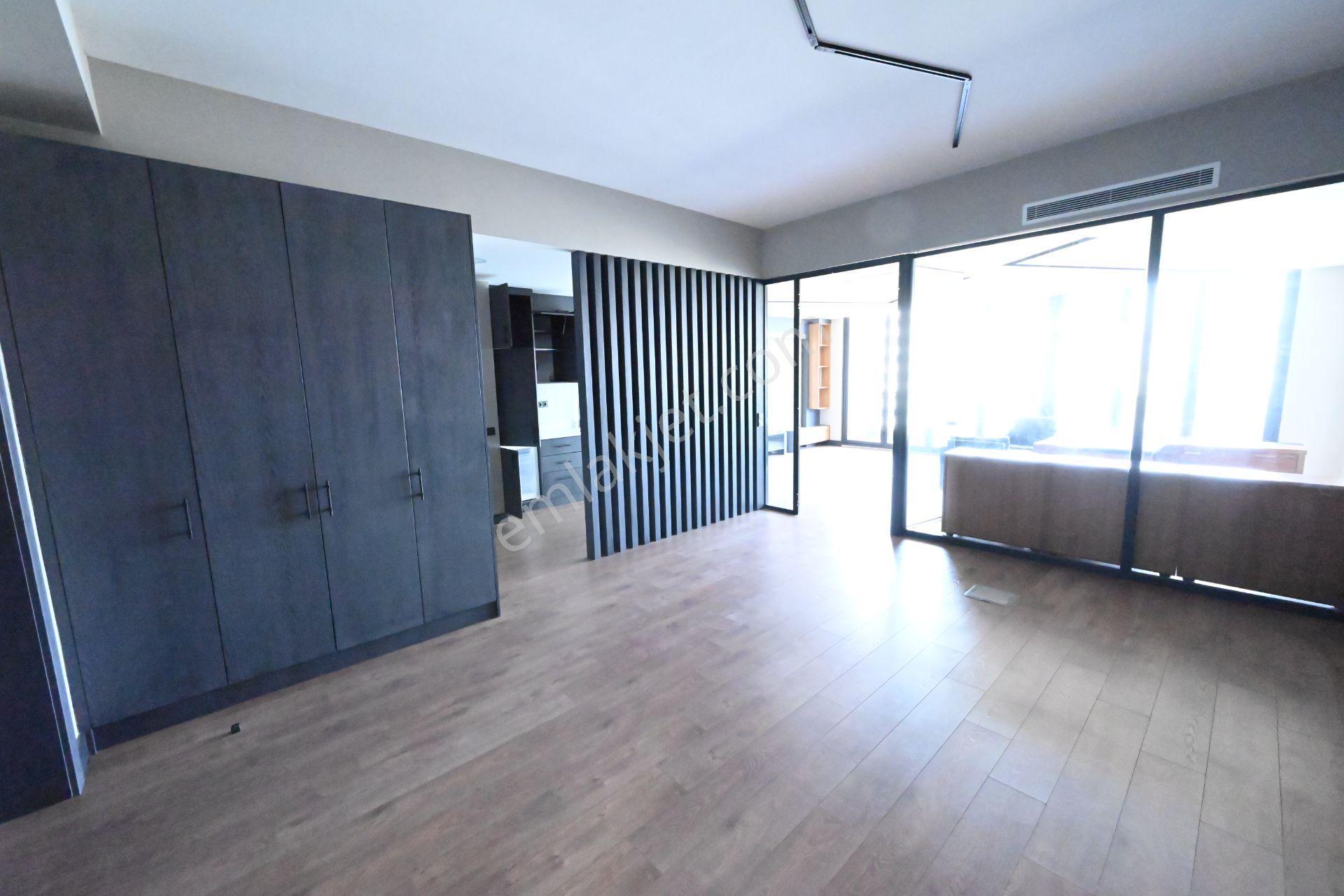 Üstünkent'ten Civanlar Plaza'da Tabela Değeri Yüksek 4+2 Ofis - Görsel 37
