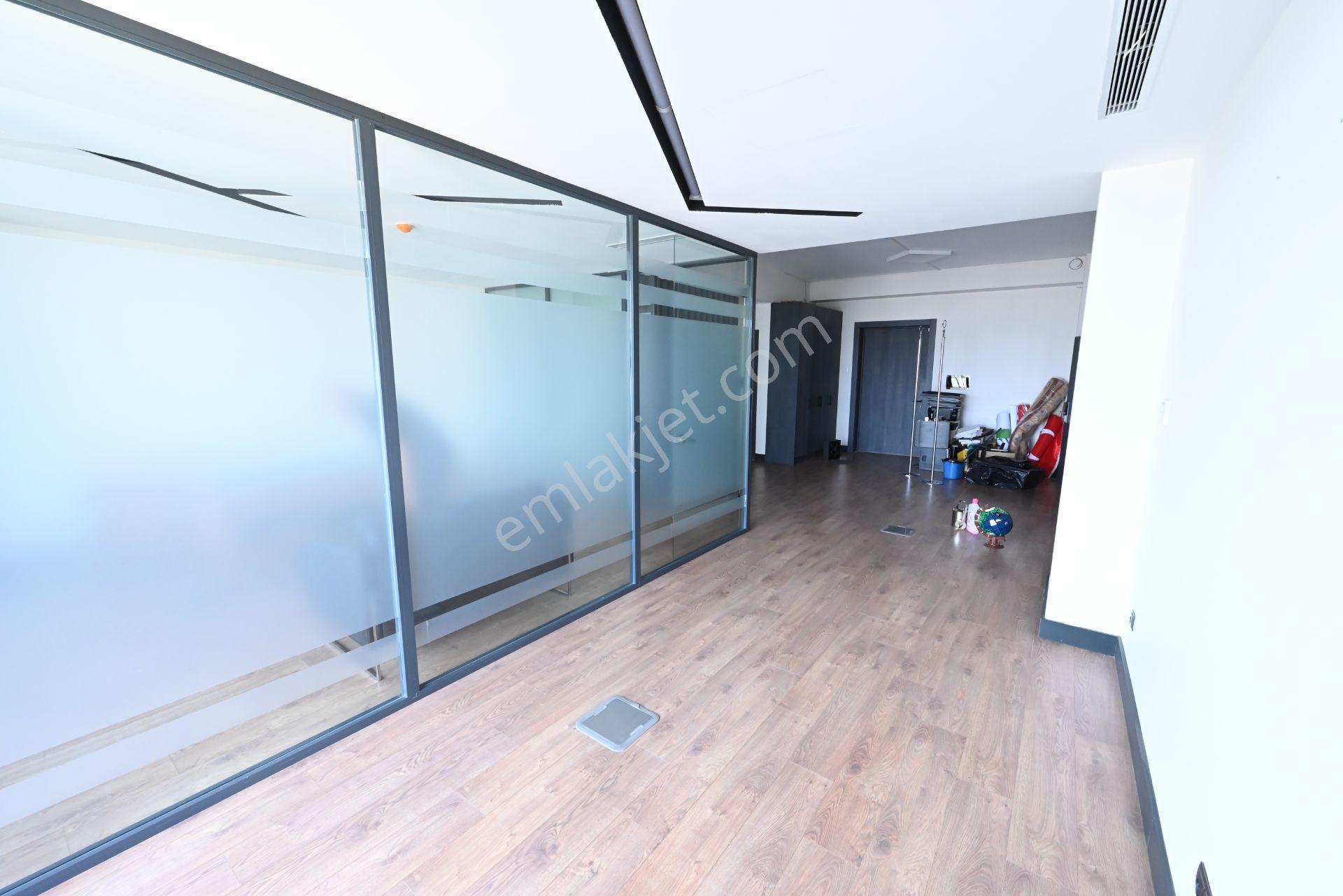 Üstünkent'ten Civanlar Plaza'da Tabela Değeri Yüksek 4+2 Ofis - Görsel 19