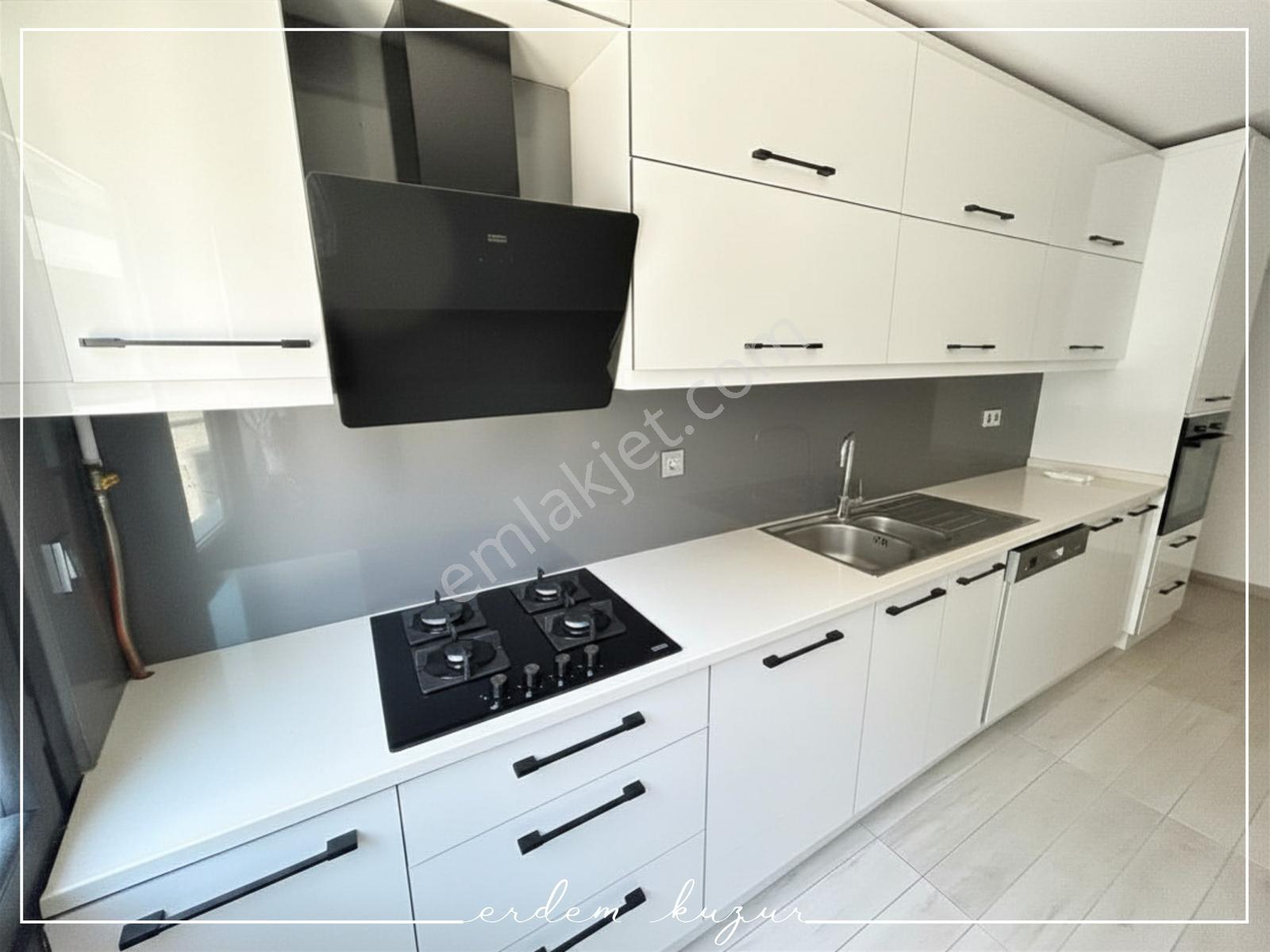 Maltepe Bağdat Caddesi İdealtepe'de Satılık Fırsat 3+1 Daire - Görsel 9