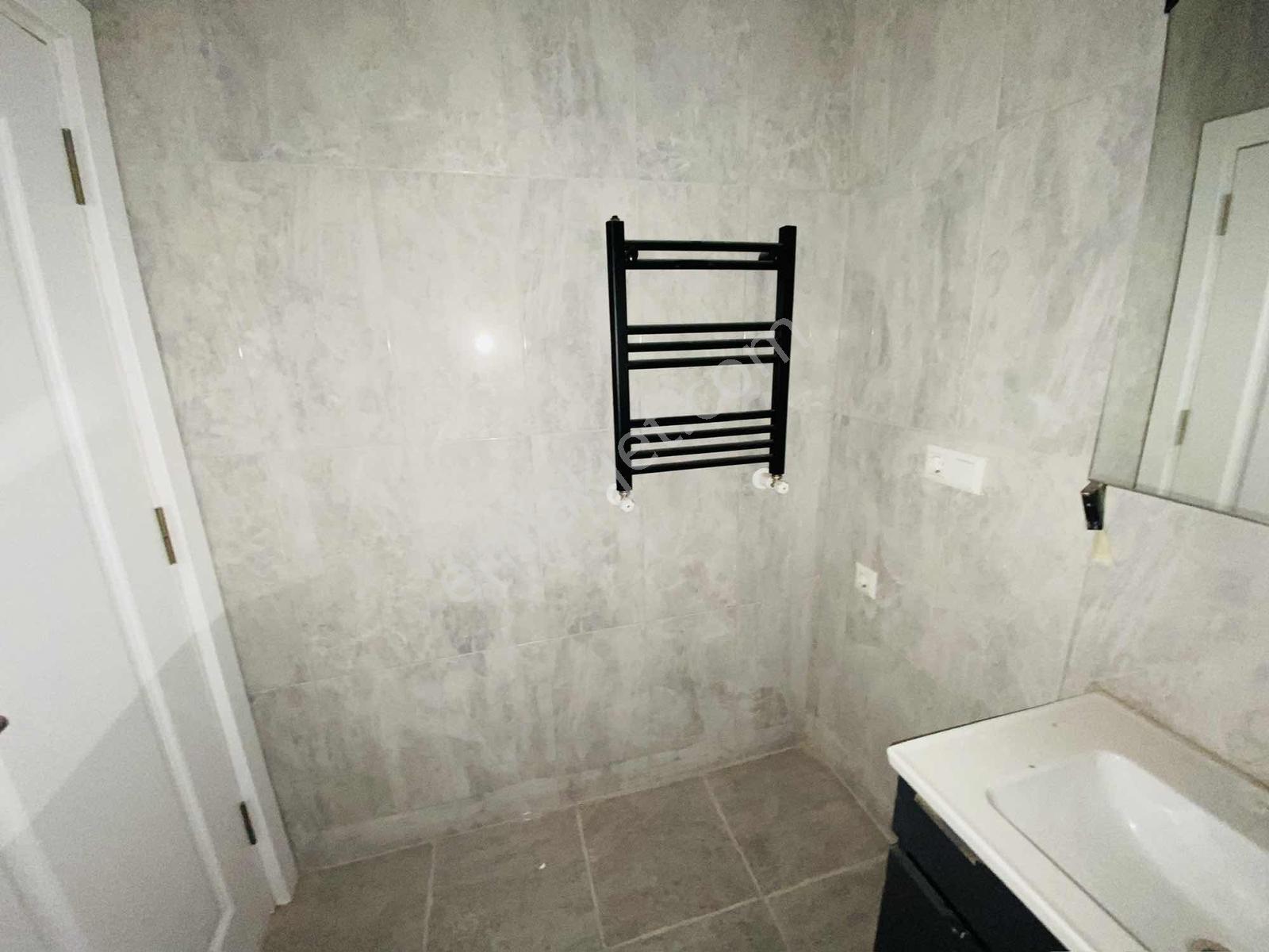 Ünalan Mah Emaar Avm Hemen Yanında 5+1 Dubleks Daire - Görsel 14