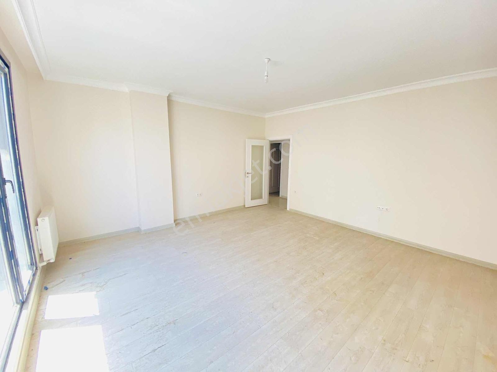 Ünalan Mah Emaar Avm Hemen Yanında 5+1 Dubleks Daire - Görsel 13