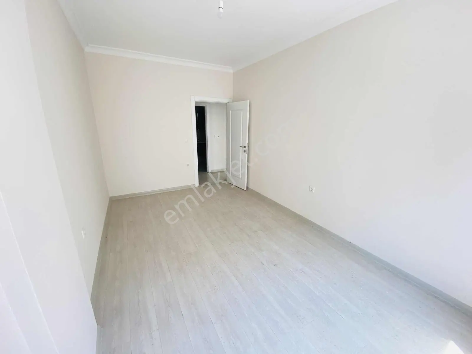Ünalan Mah Emaar Avm Hemen Yanında 5+1 Dubleks Daire - Görsel 2