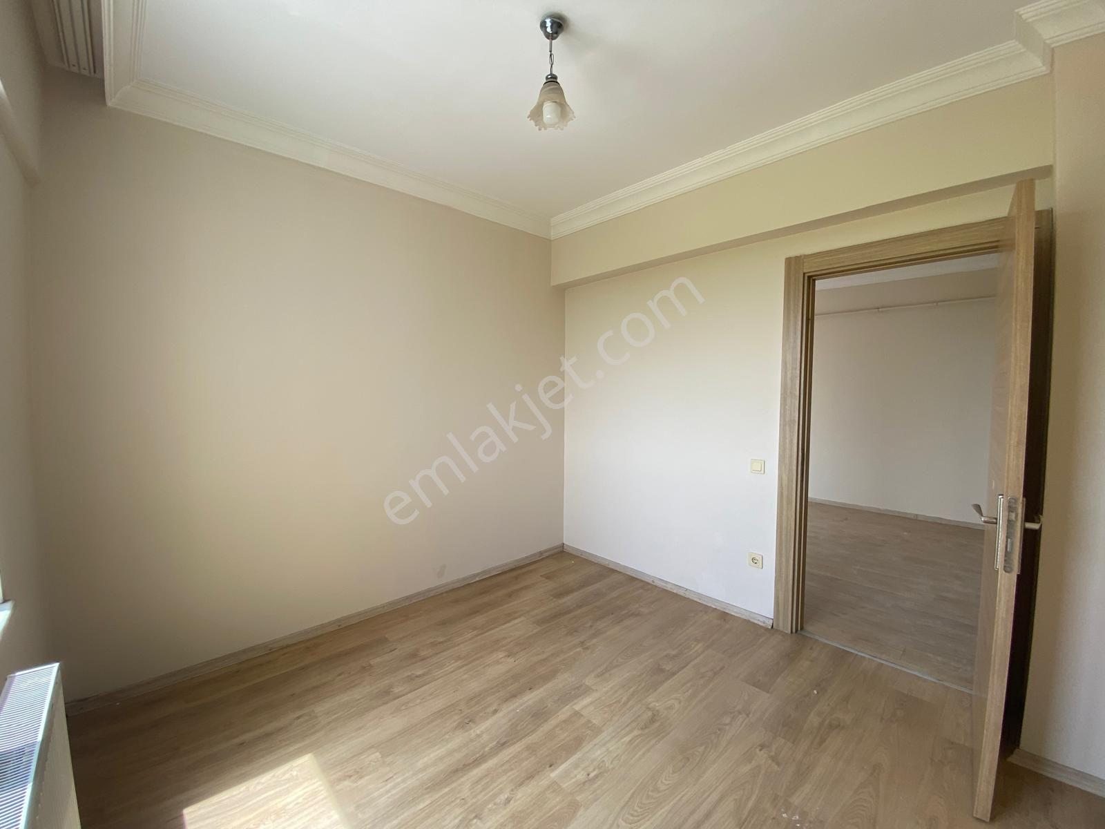 Abdulhamithan Da Kiralık 21 - Görsel 22