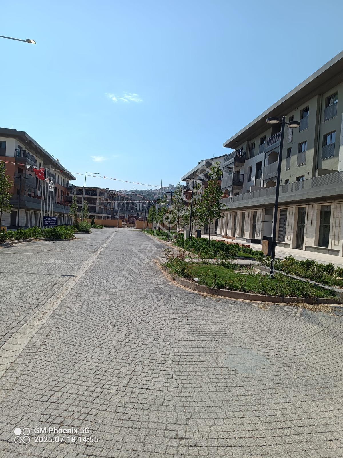 Azerbaycan Konutlarında Eşyasız Kiralık 1+1 Daire - Görsel 12