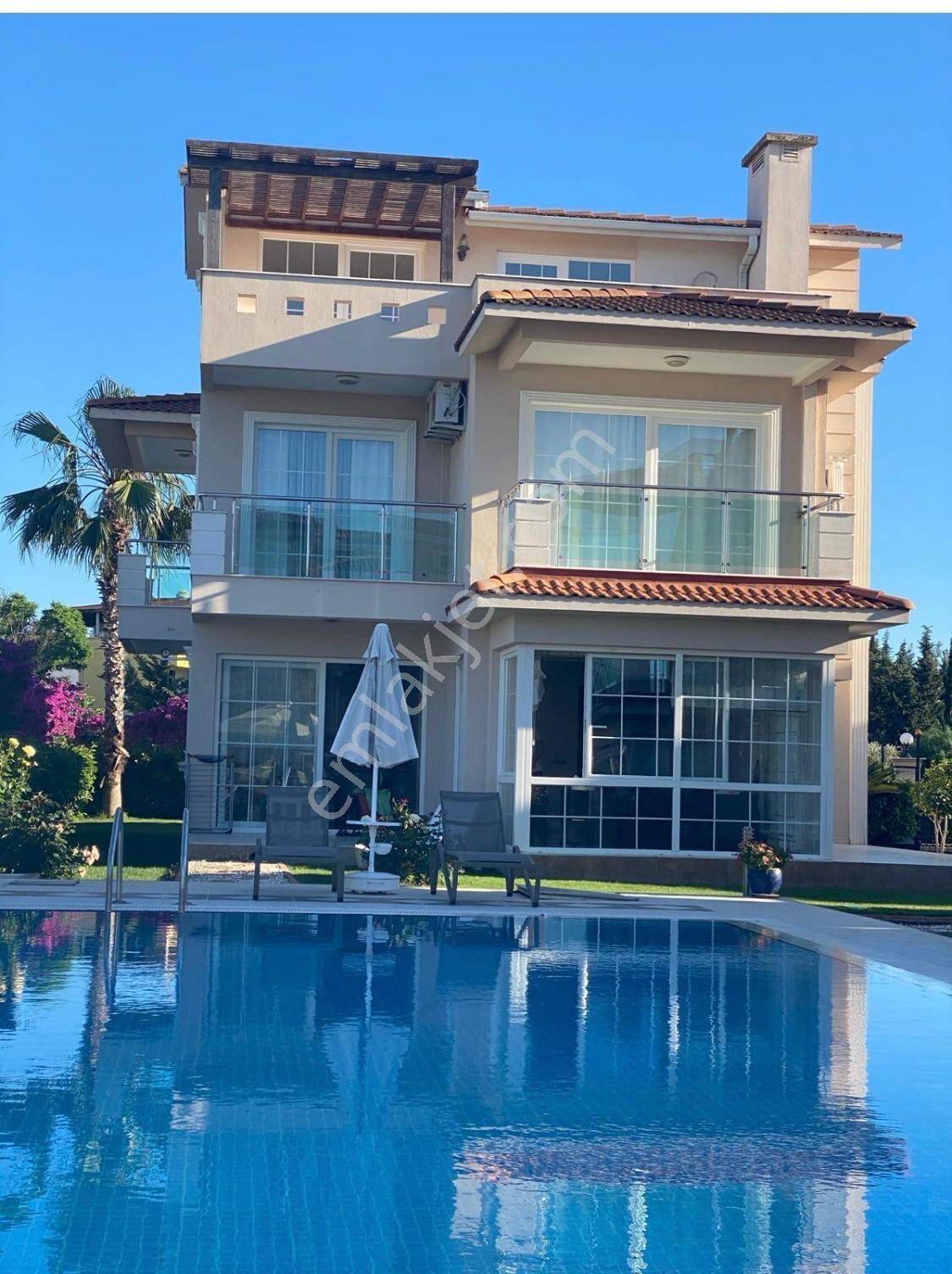 Çağrı Emlak'tan Antalya/belek'te Müstakil Arsa İçinde 3 Villa - Görsel 3