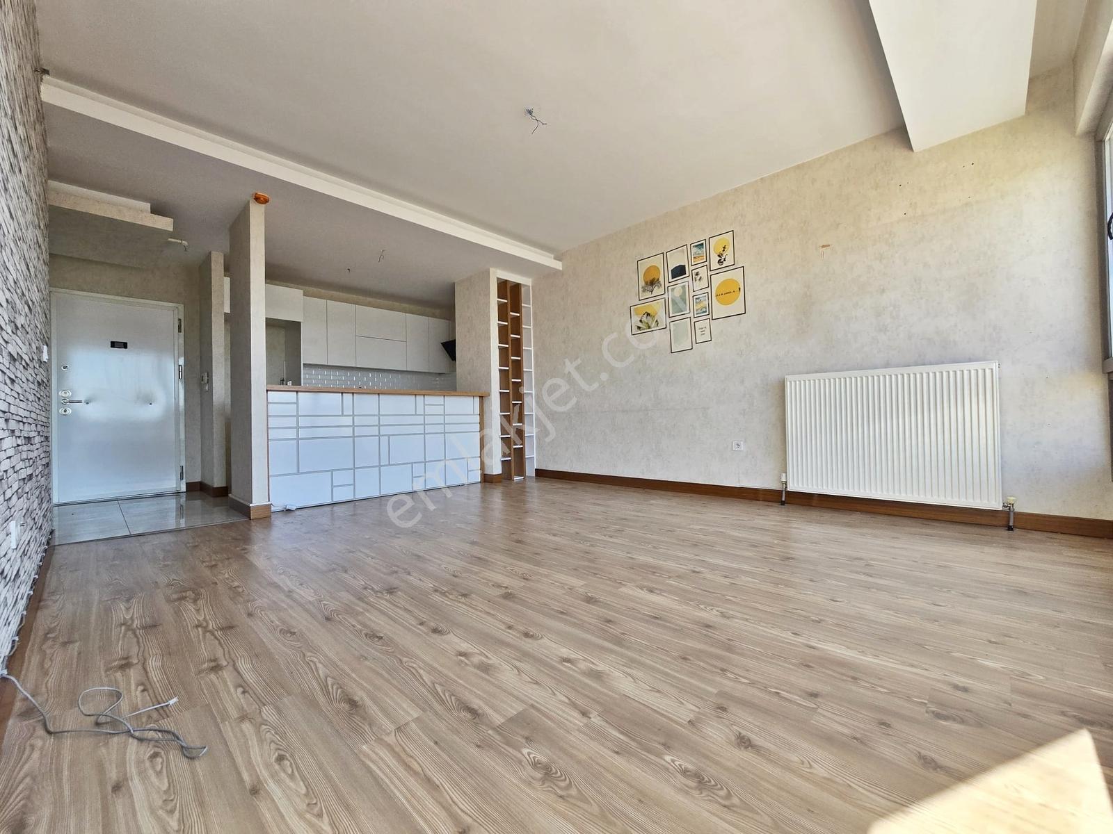 Kayalar Tower'da Güvenlikli Rezidansta 1+1 Ara Kat Kiralık Daire - Görsel 16
