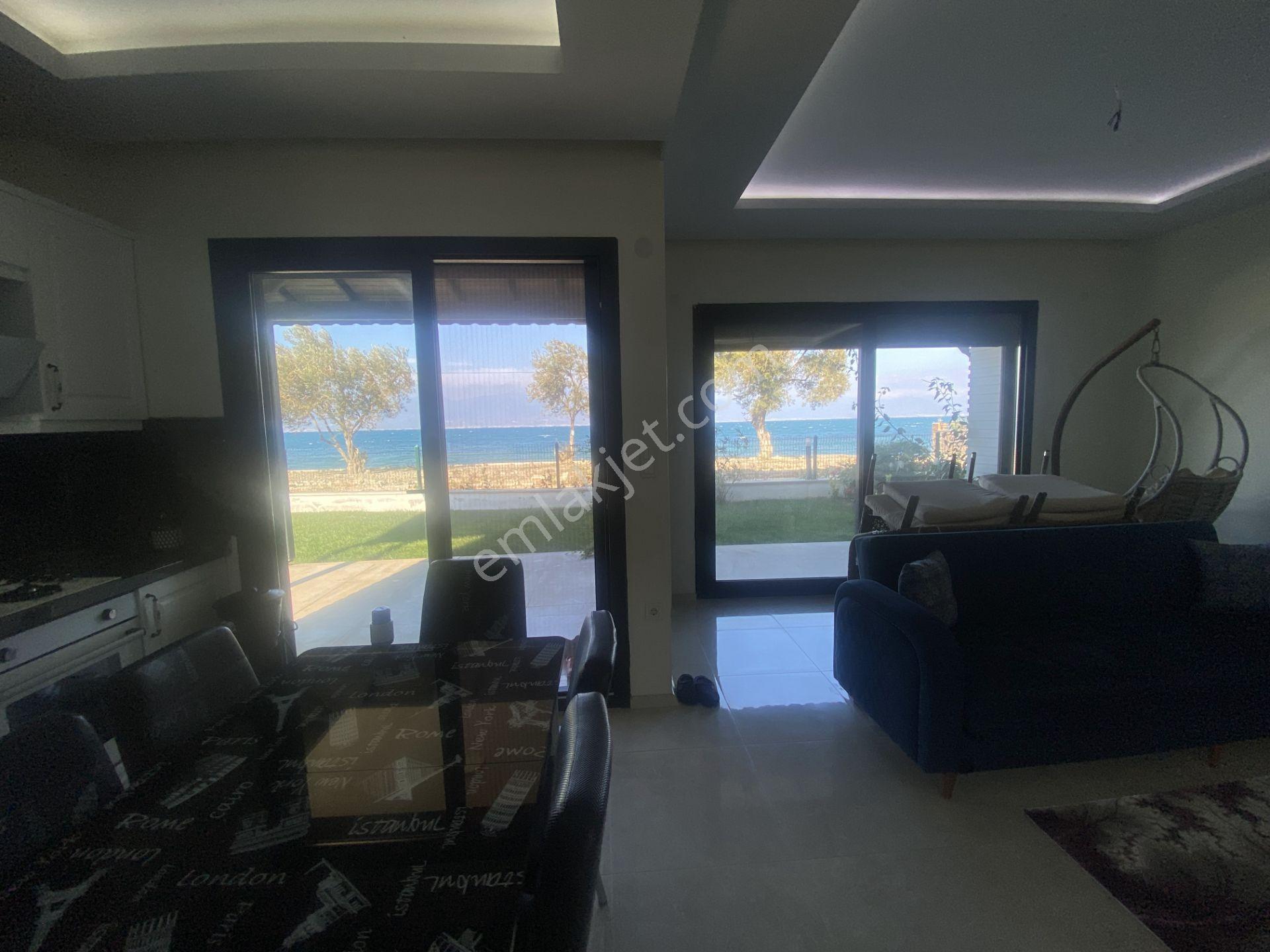 Burhaniye De Satılık Muhtesem Villa.denize Sıfır. - Görsel 5