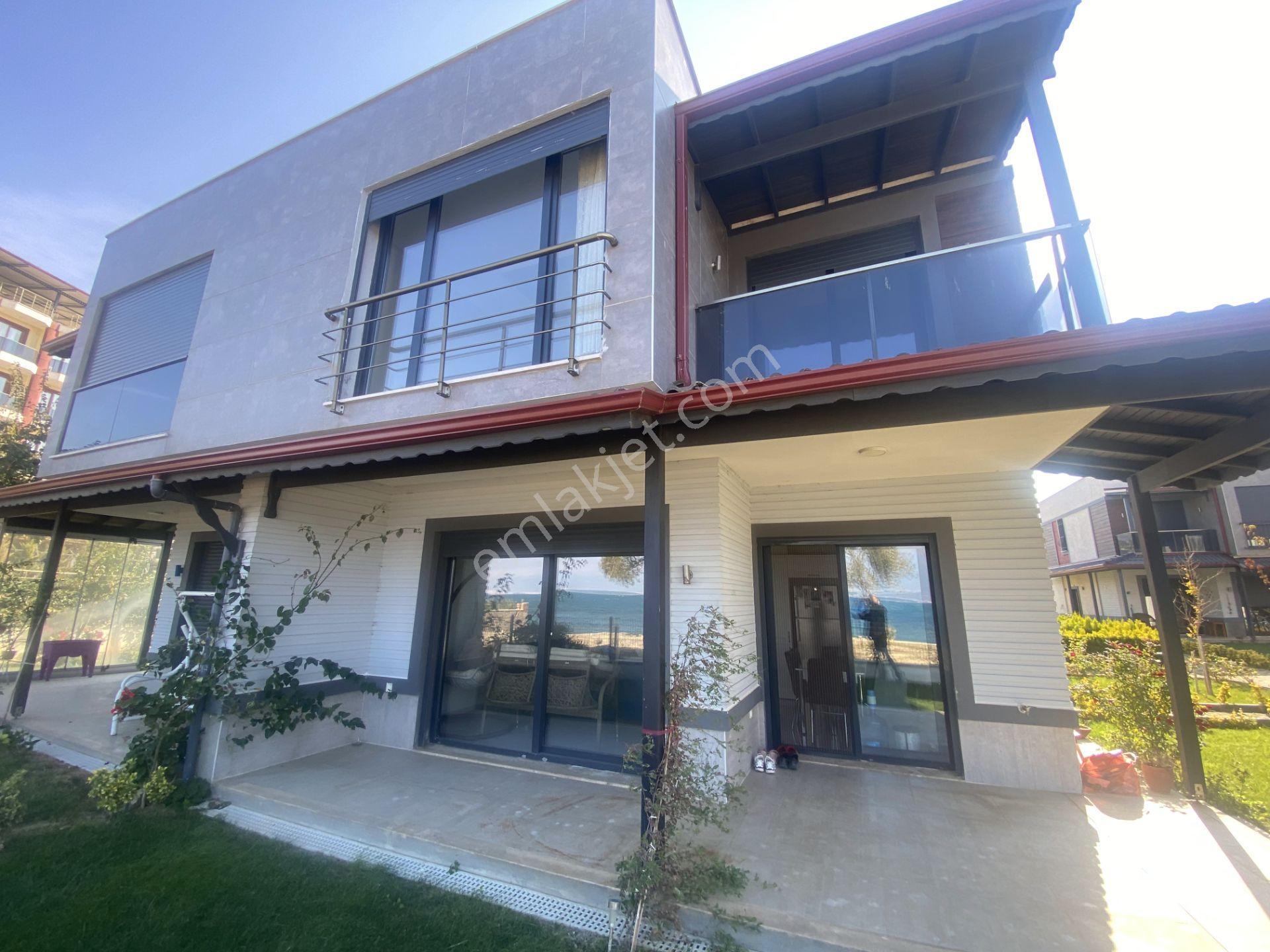 Burhaniye De Satılık Muhtesem Villa.denize Sıfır. - Görsel 7