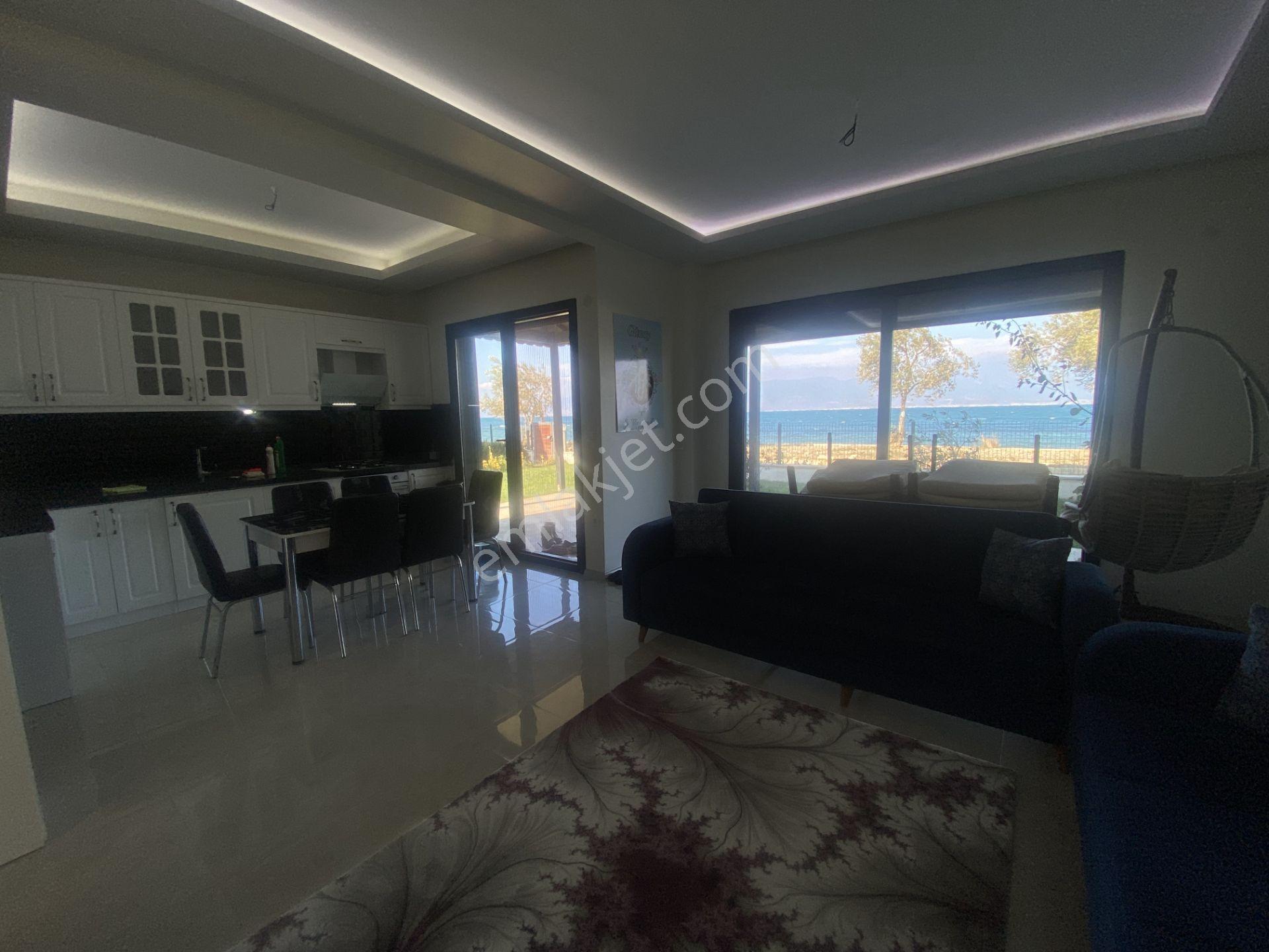 Burhaniye De Satılık Muhtesem Villa.denize Sıfır. - Görsel 8