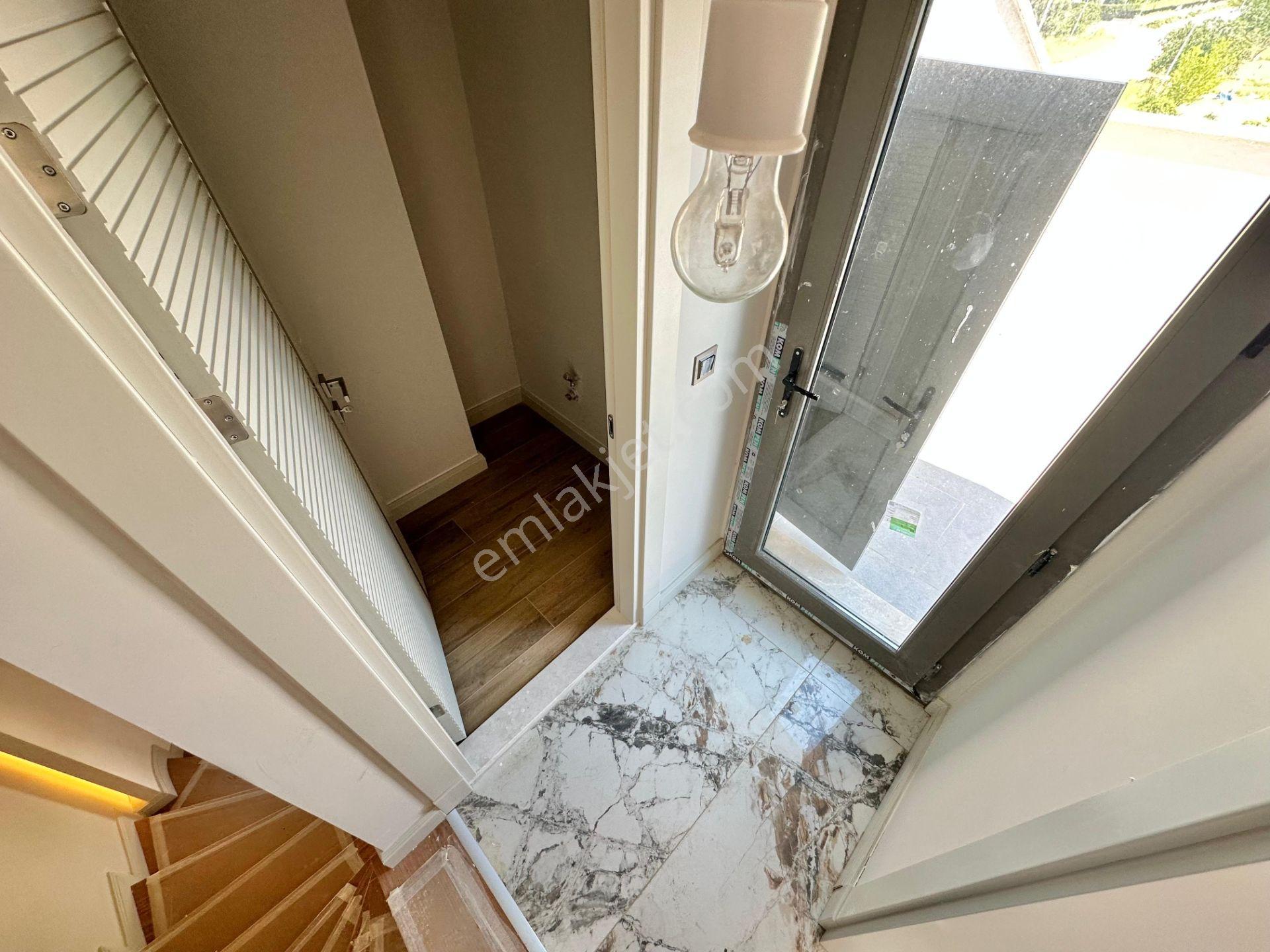 ✨ay Emlaktan✨hamidiye'de Muhteşem Konumlu Yüzme Havuzlu Giyinme Odalı Satılık 5+1 Akıllı Villa - Görsel 18