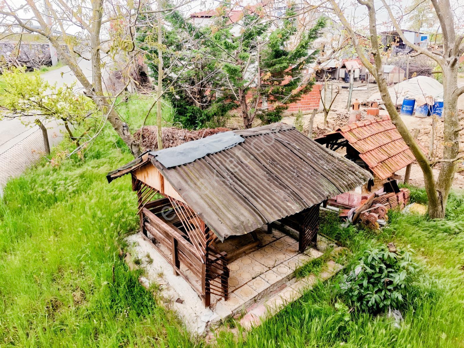 Arsa Fiyatına 3 Adet Ev 3.420 M2 İmarlı Arsa + İki Katlı Ev - Görsel 2