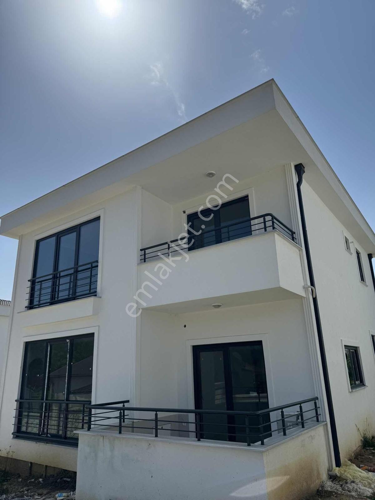 Kaynarca Başoğlu Deniz'e Komşu Yürüme Mesafesin'de Lüks 2 Villa - Görsel 3