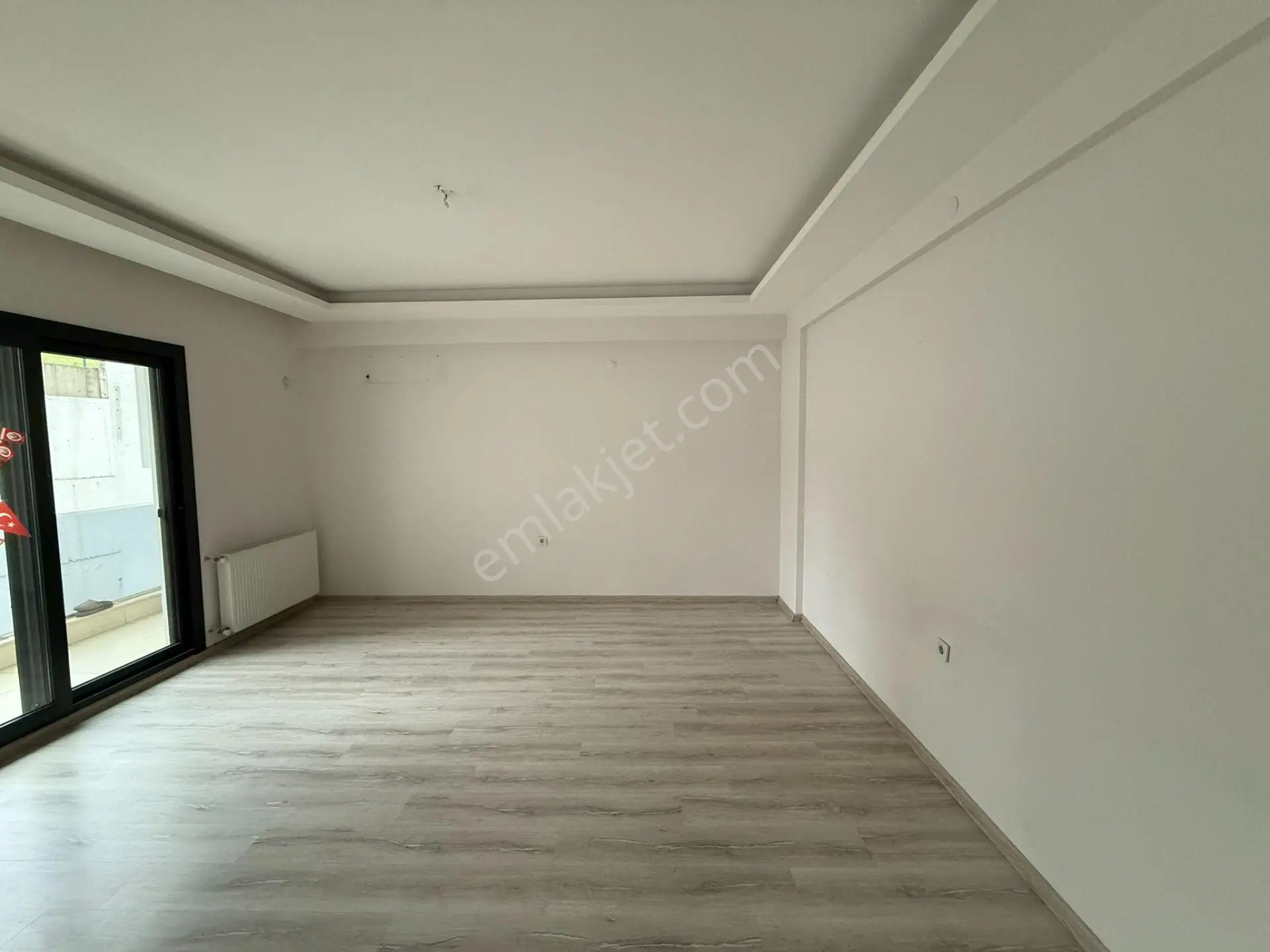 Çiğli'de Kiralık 2+1 Havuzlu Lüks Daire - Görsel 2