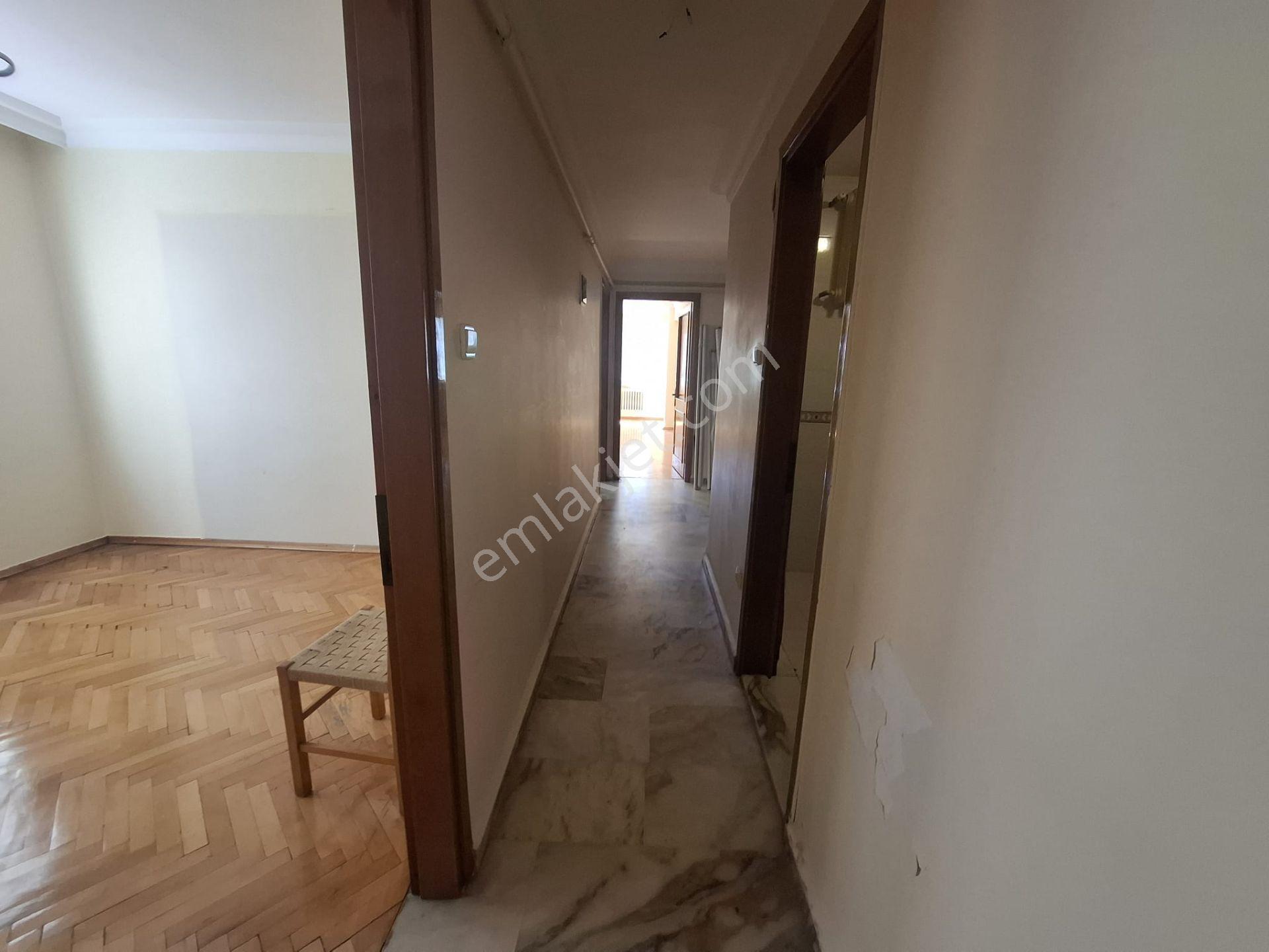 Bahçelievler Çalışlar'a Yakın 135 M² 3+1 Kiralık Daire - Görsel 9