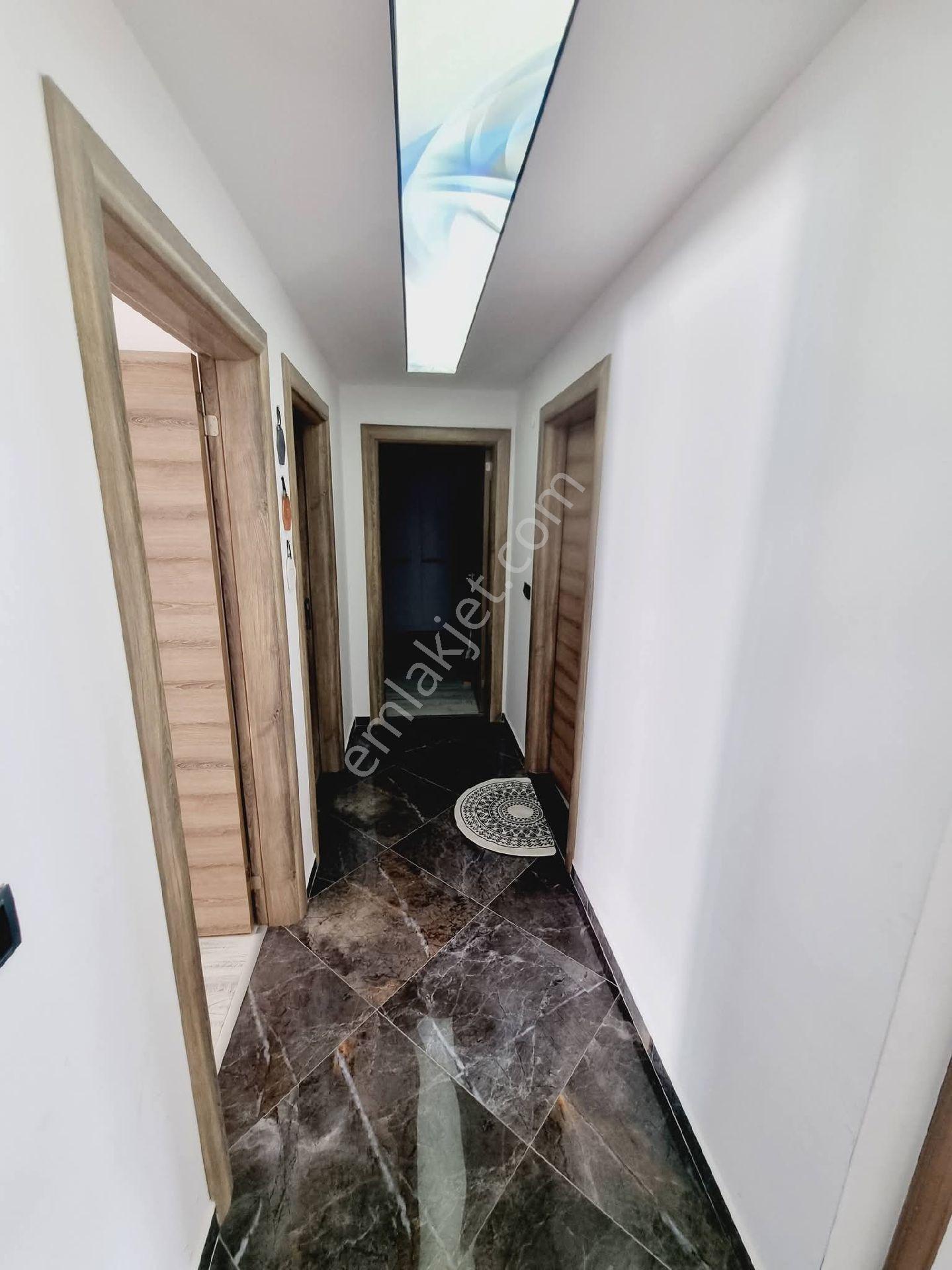 Güvenli Site İçerisi Son Kat 3+1 Doğalgazlı - Görsel 13
