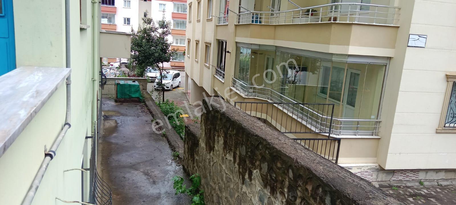 Golden Key Gayrimenkul'den Üniversite Mah.'de Satılık 3+1 Fırsat Daire