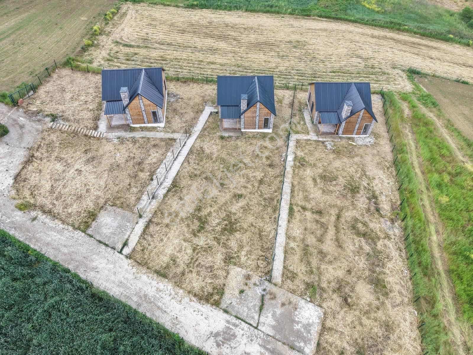 700 M2 Arsa İçerisinde Ruhsatlı Bahçeli Müstakil Villa - Görsel 12