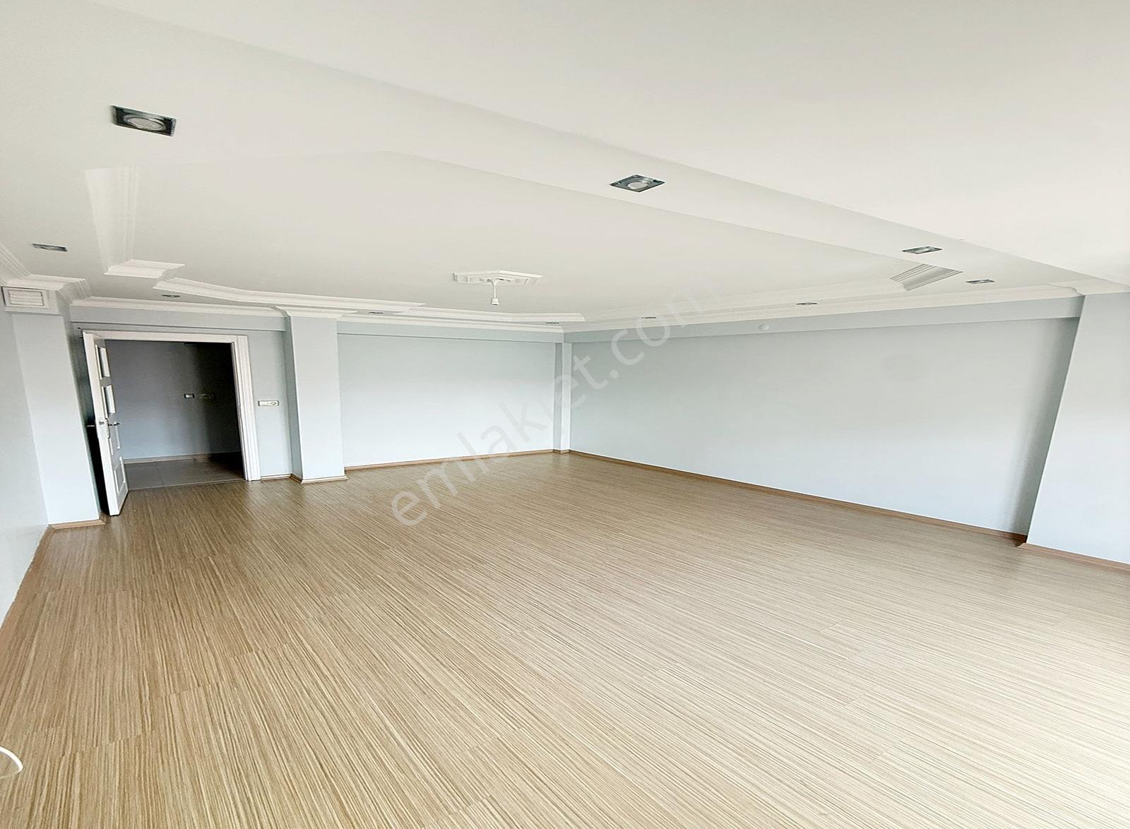 Güzelyurt Ve Haramidere Metrobüse Yakın 3+1 Kiralık Daire - Görsel 17