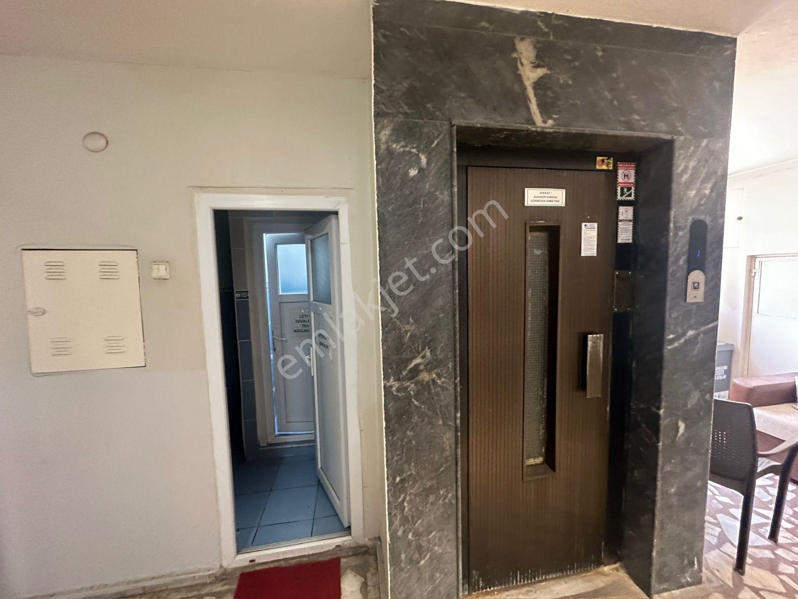 Esenler Dörtyol Meydanında Han İçinde Temiz Bakımlı Ofis Büro - Görsel 12