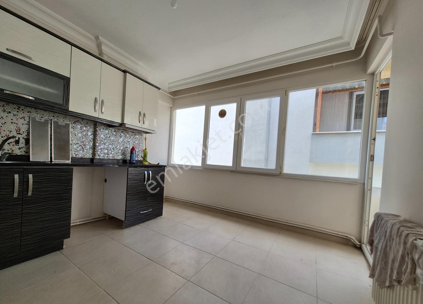 Merkezi Konumda Kiralık 1+1 Daire - Görsel 25