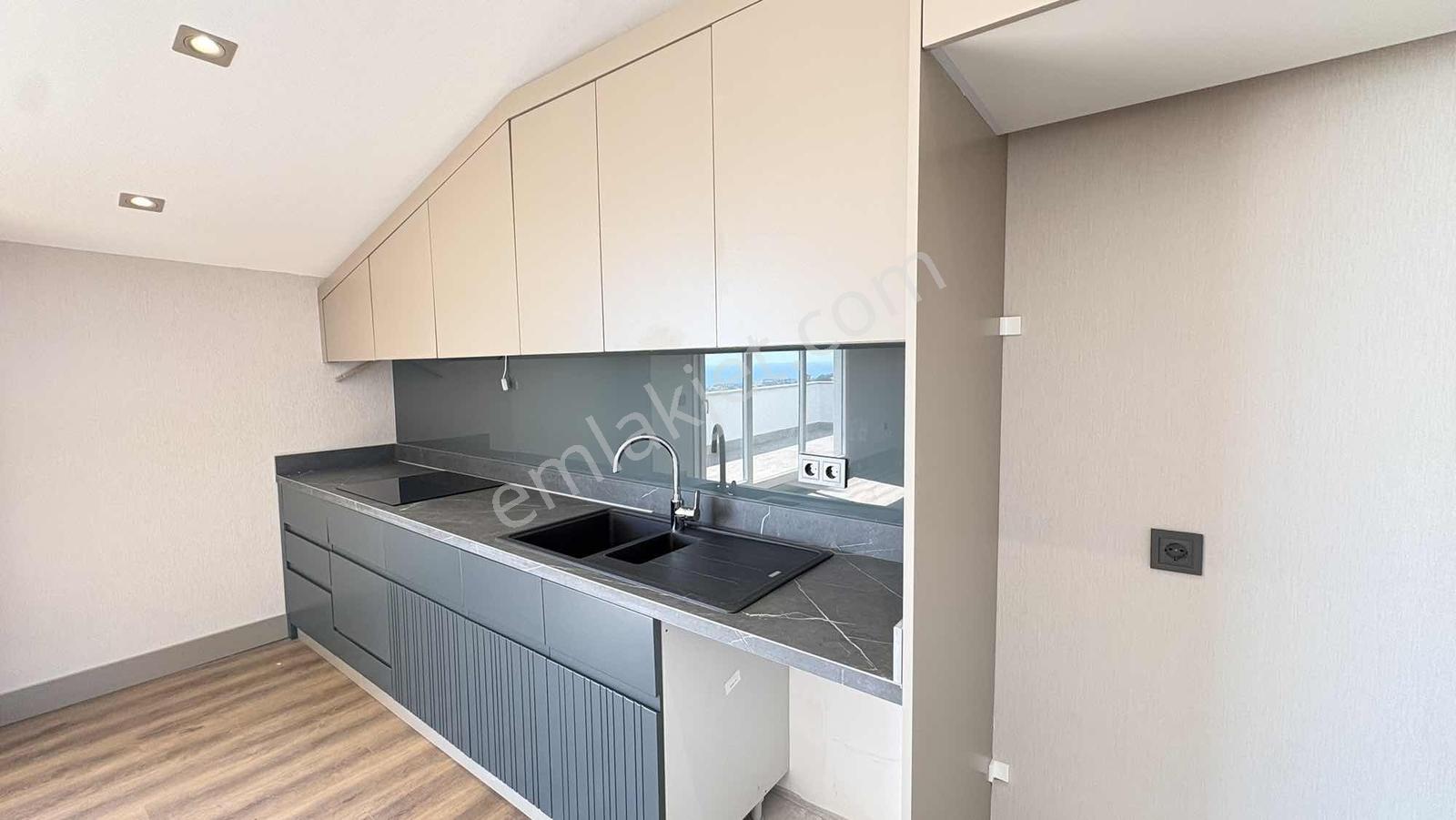 Beylikdüzü Full Konsept Site İçerisinde Satılık 5+2 Dubleks - Görsel 33
