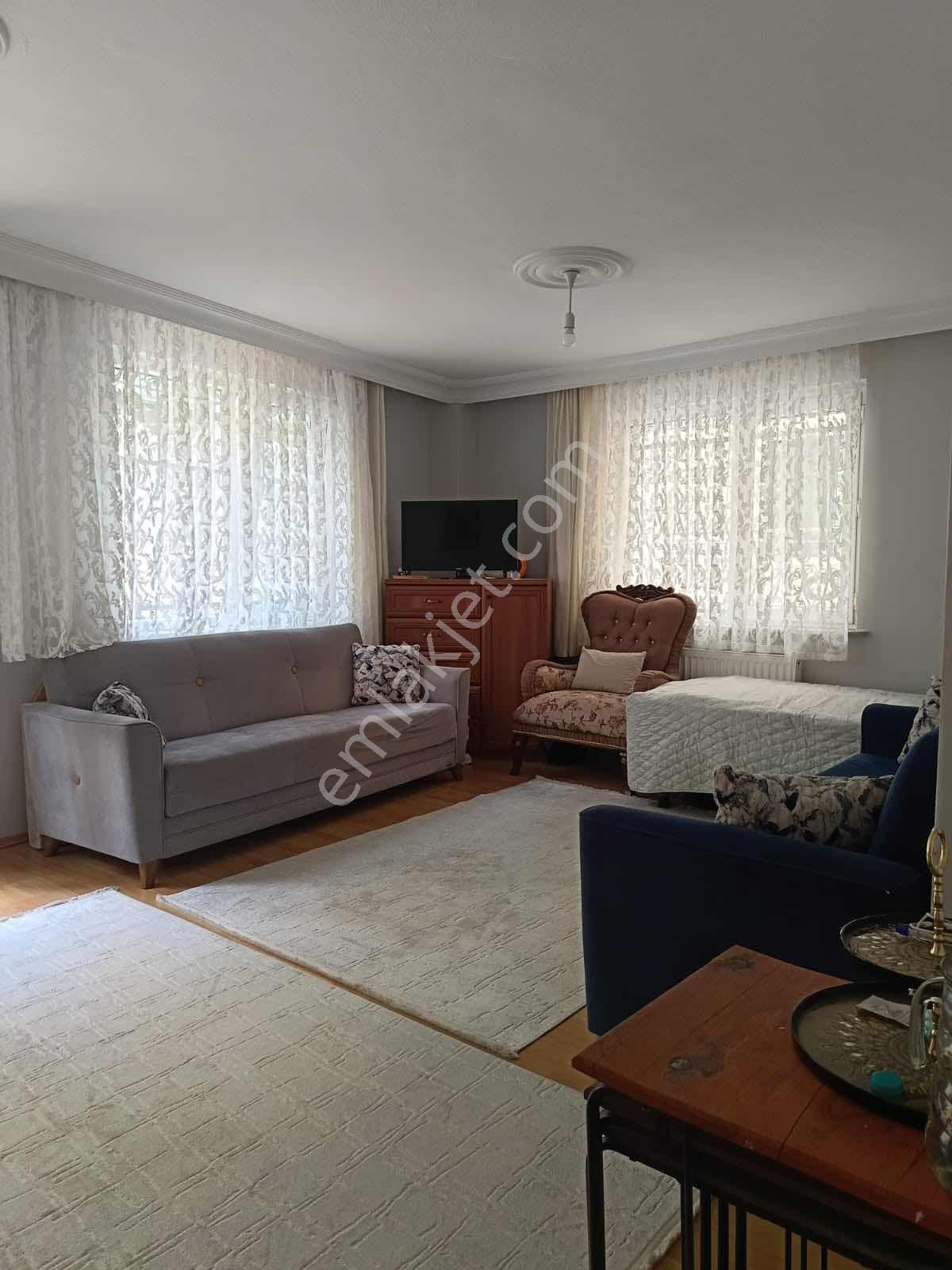 Metrobüse 2 Dk! Cihangirde Fırsat 1+1 Daire - Görsel 8