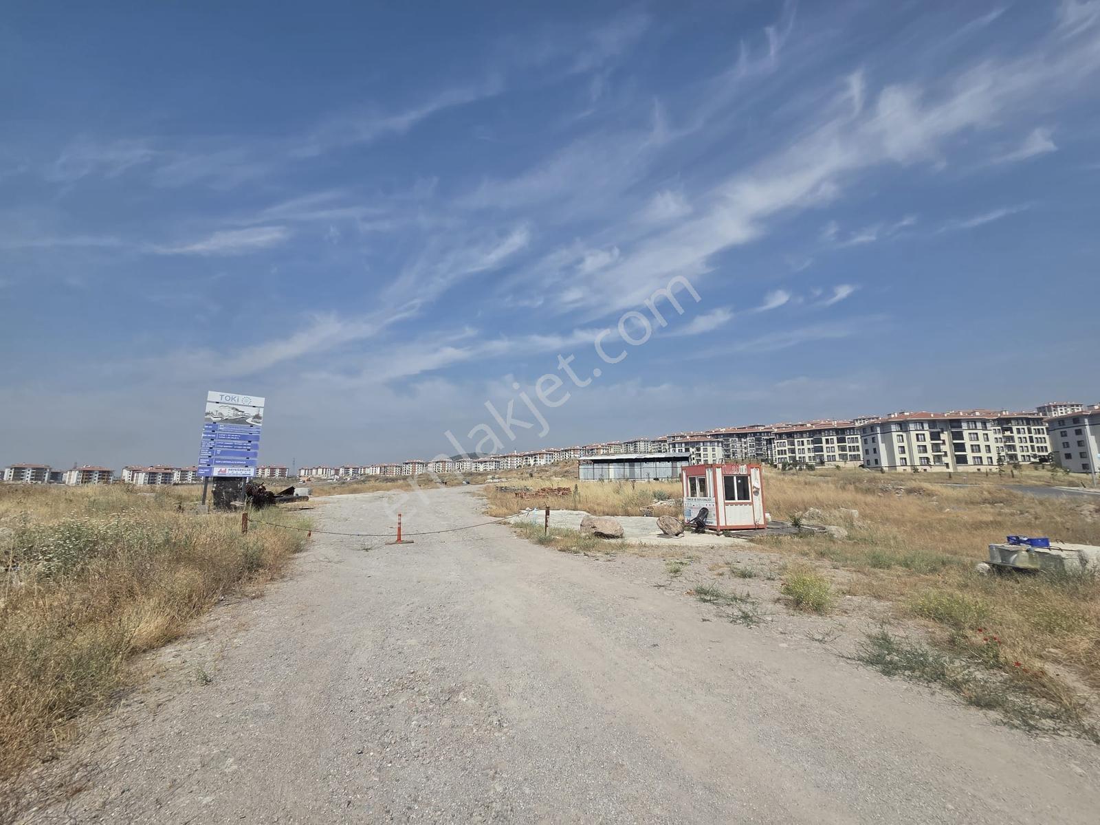 Mir'den Gop'da Tokilerin Girişinde 202 M2 Satılık Arsa - Görsel 32