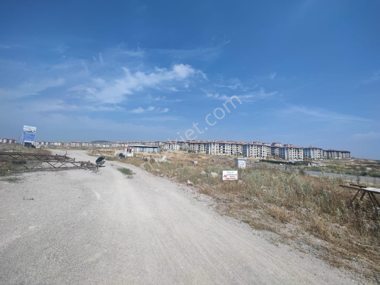 Mir'den Gop'da Tokilerin Girişinde 202 M2 Satılık Arsa - Görsel 28