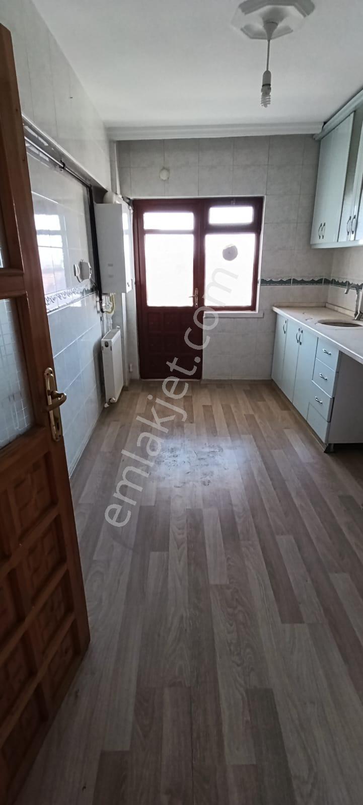 Başak Mahallesinde 5+1 Kiralık Çift Teraslı Dublex Daire - Görsel 4
