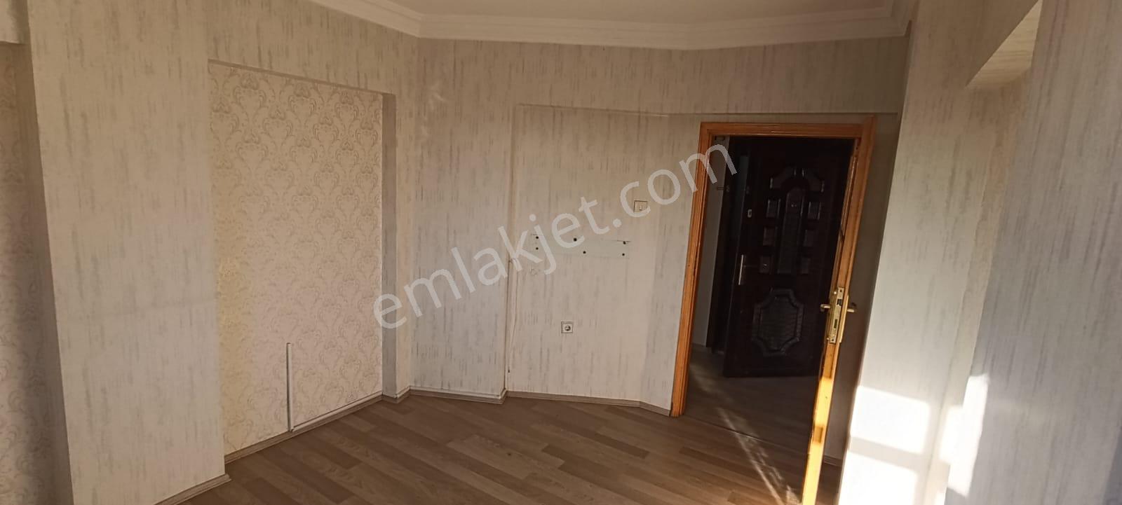 Başak Mahallesinde 5+1 Kiralık Çift Teraslı Dublex Daire - Görsel 35