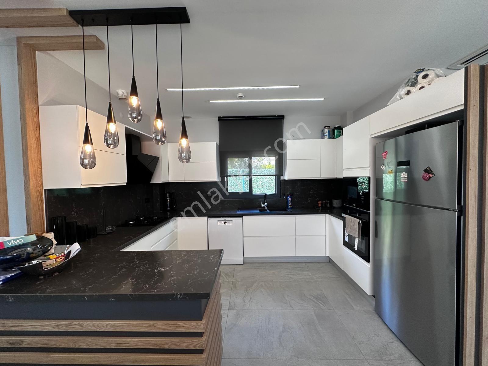 Tek Müstakil 500 M² Arsa Payları Site İçerisi - Görsel 8