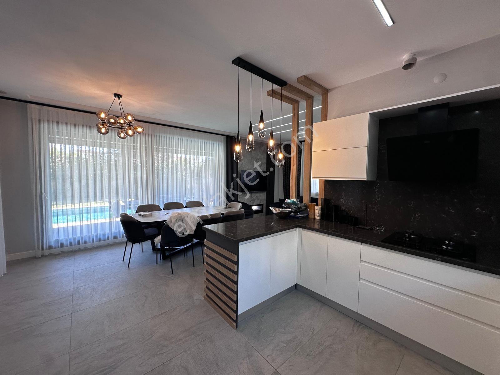 Tek Müstakil 500 M² Arsa Payları Site İçerisi - Görsel 6