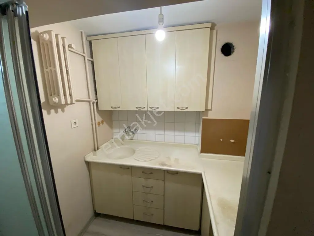 Sahibinden Maltepe Gmk Bulvarı Üzrinde Satılık 2+1 Ofis - Görsel 14