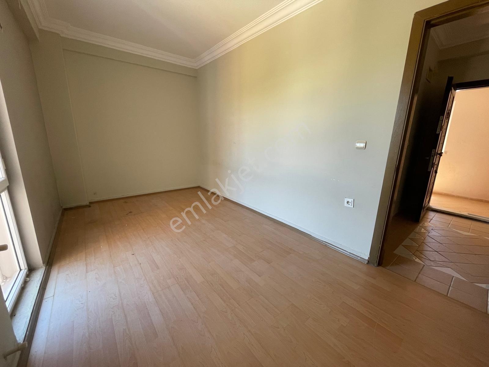 3+1 Havuzlu Sitede Dev Arsa Paylı Satılık Daire - Görsel 9