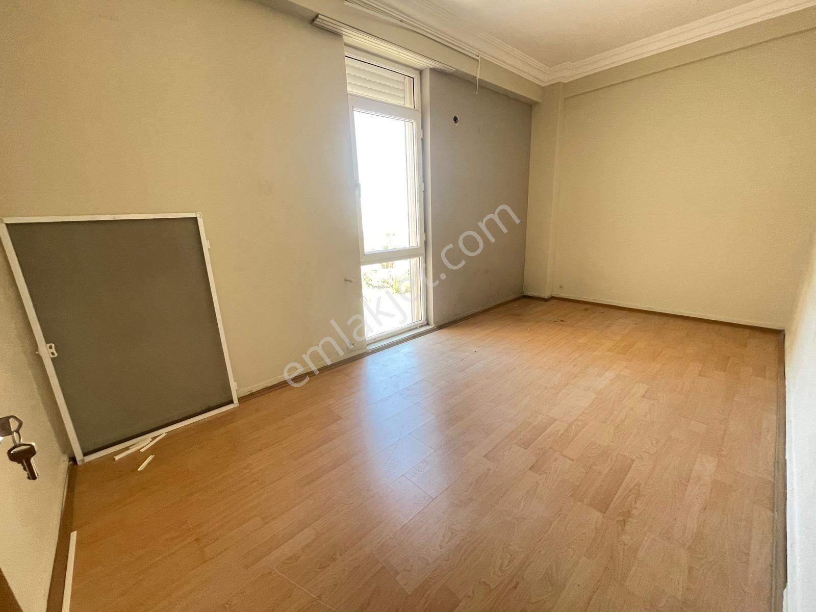 3+1 Havuzlu Sitede Dev Arsa Paylı Satılık Daire - Görsel 23