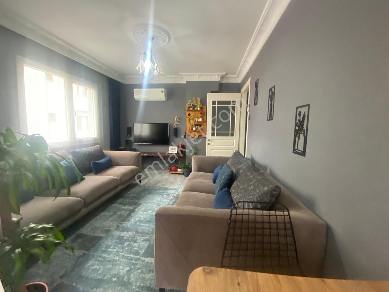 Buca Laleli Mah.de Hem Oturumluk Hem Yatırımlık 2+1 85 M2 Arakat Daire - Görsel 15