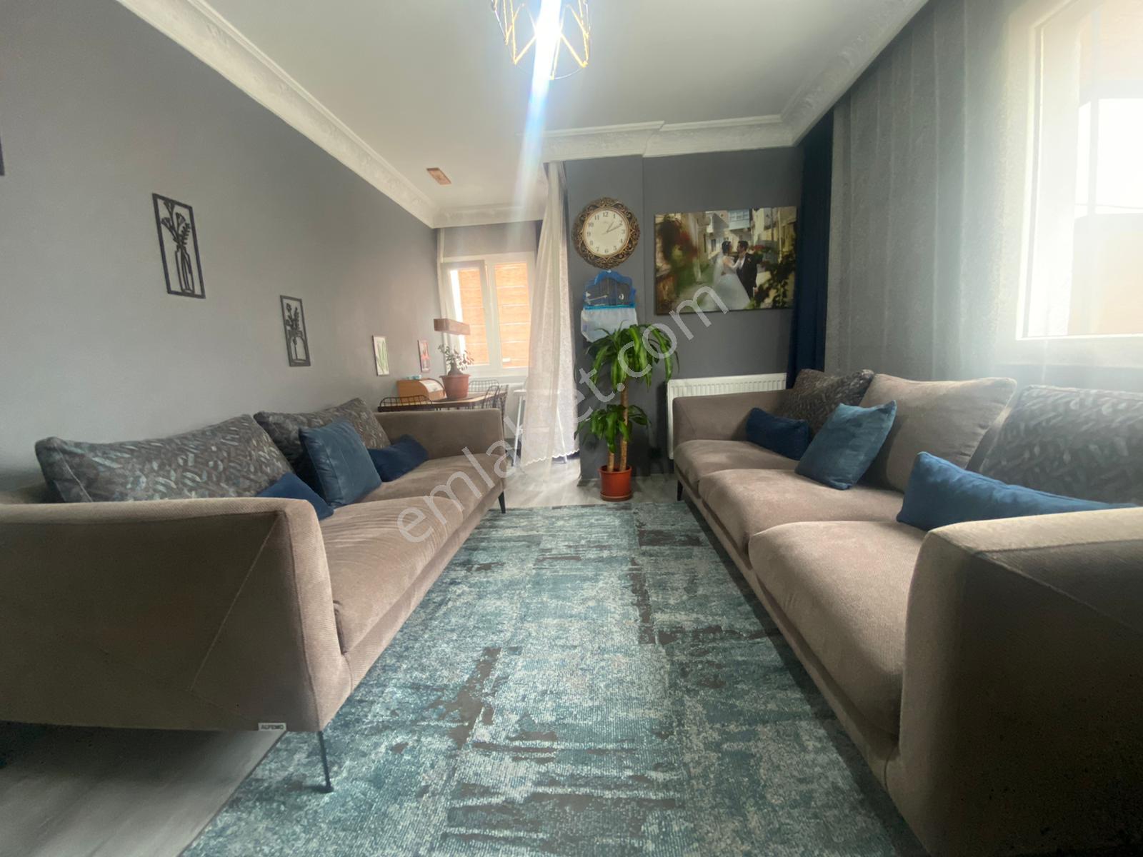 Buca Laleli Mah.de Hem Oturumluk Hem Yatırımlık 2+1 85 M2 Arakat Daire - Görsel 3