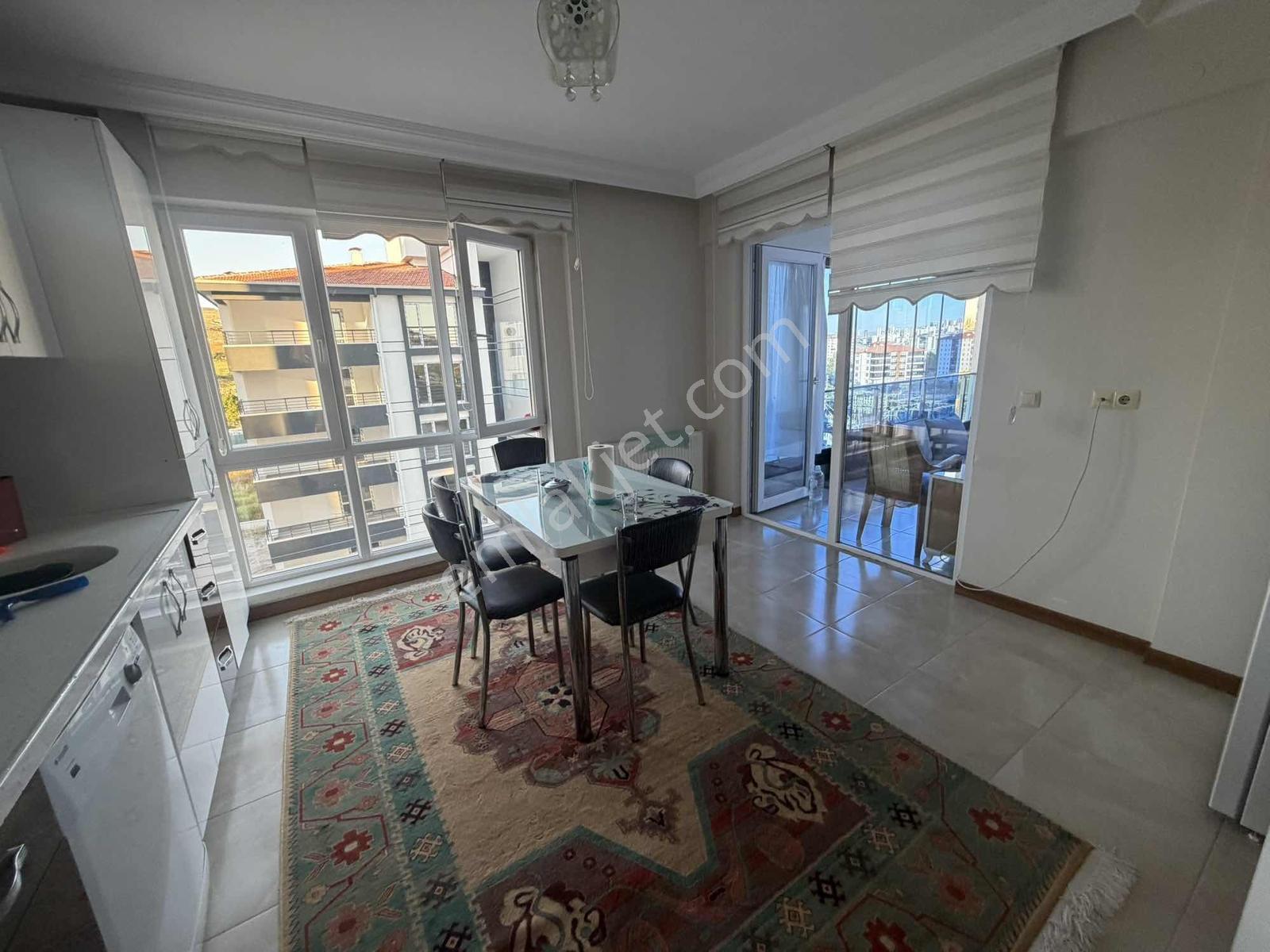 Yakacık Mahallesi'nde Satılık 4+1 Lüks Daire 180m2 - Görsel 18