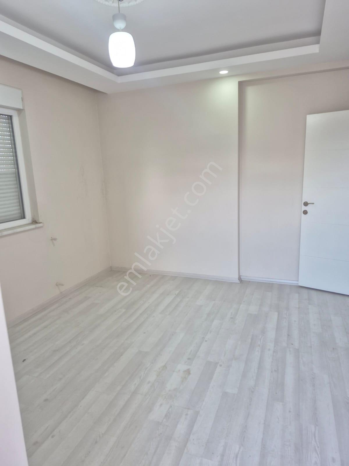 Usta Gayrimenkul'den Satılık Temiz 2+1 Daire - Görsel 23