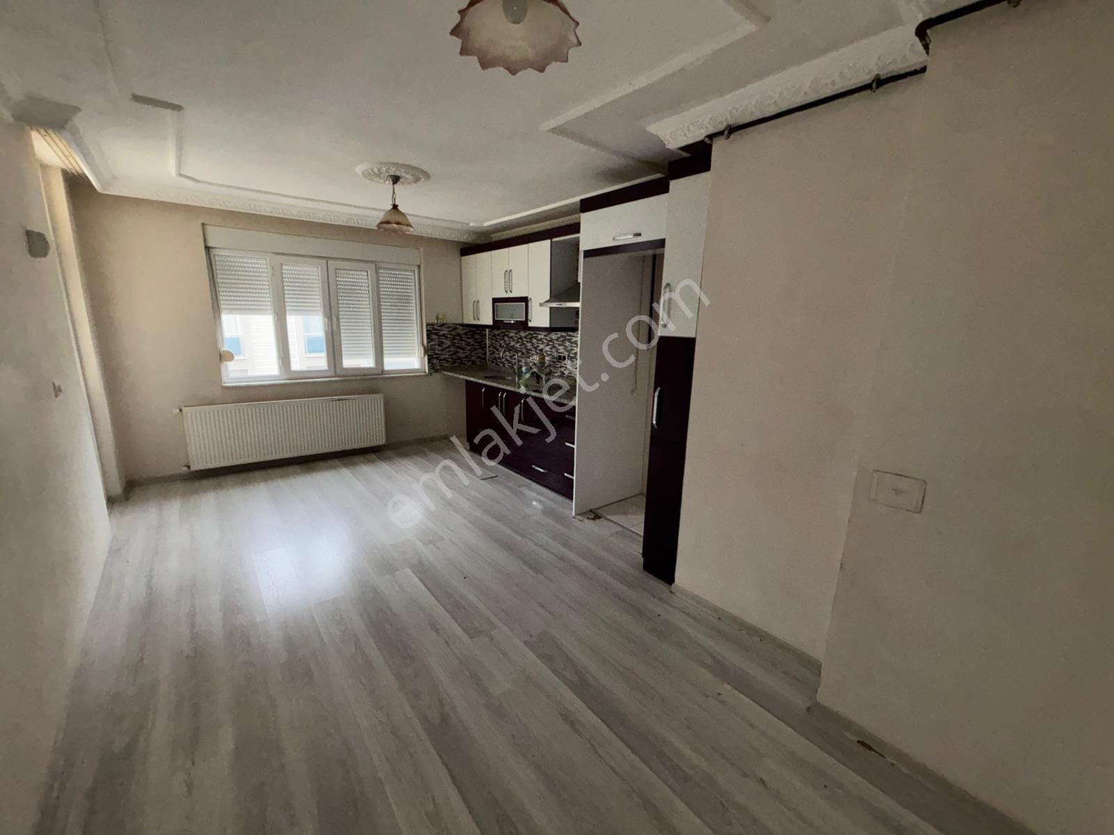 Usta Gayrimenkul'den Kiralık 2+1 Doğalgazlı Daire - Görsel 8